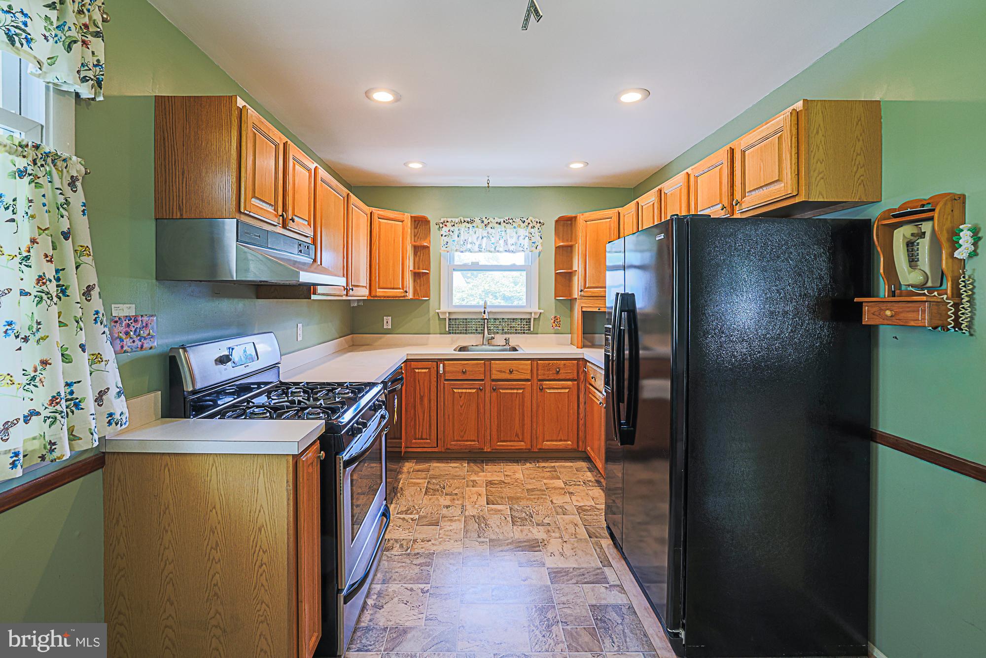 PERRY HALL VILLAGE - Residential