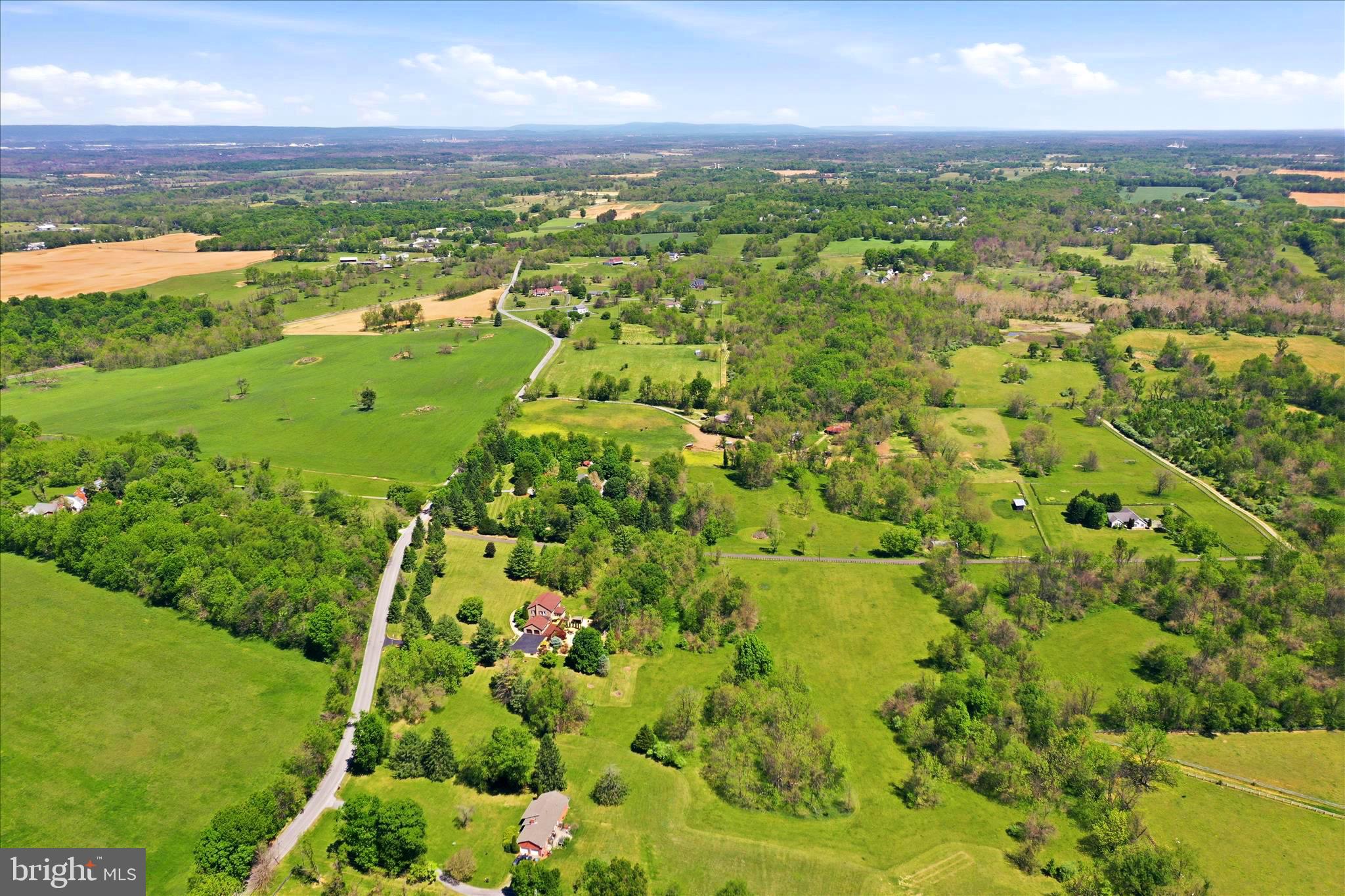 CEDAR LAWN - Farm