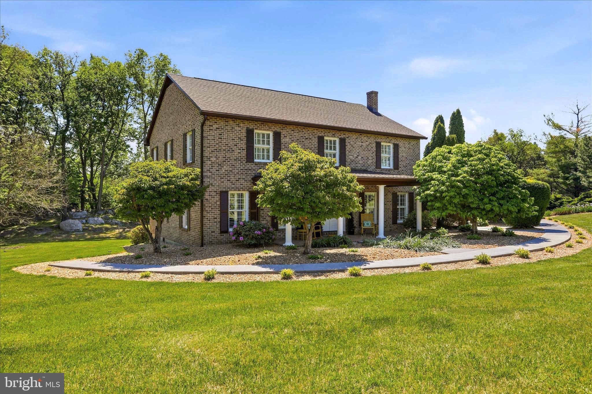 CEDAR LAWN - Farm
