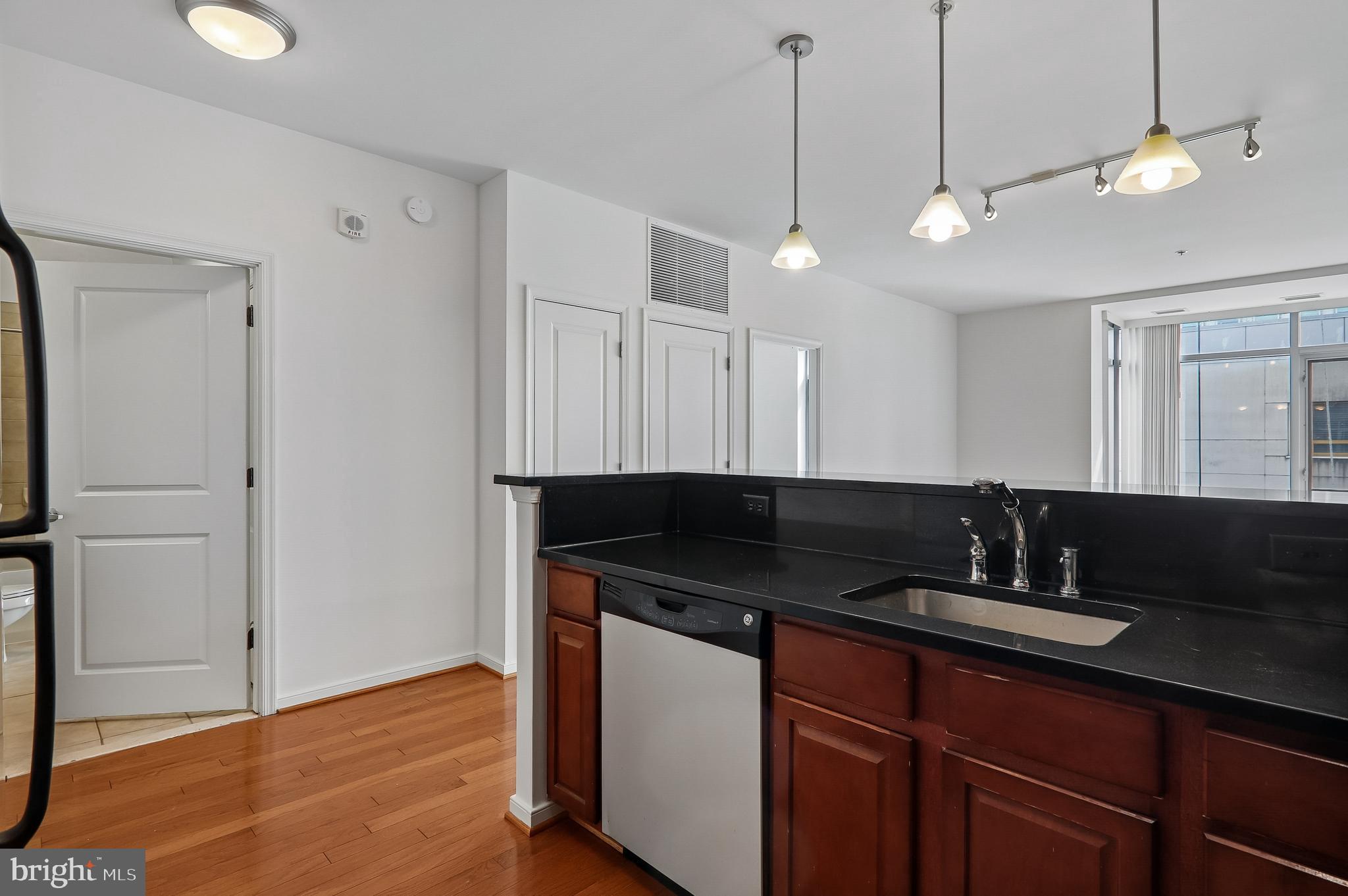ONE INDEPENDENCE PLAZA A - Residential