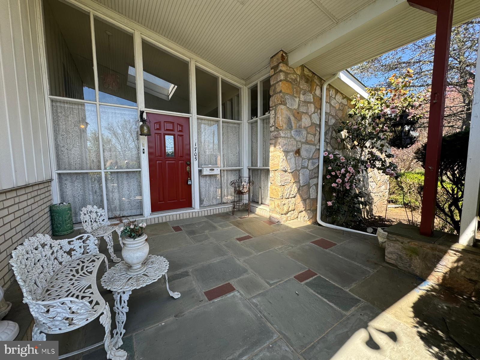LAVEROCK - Residential