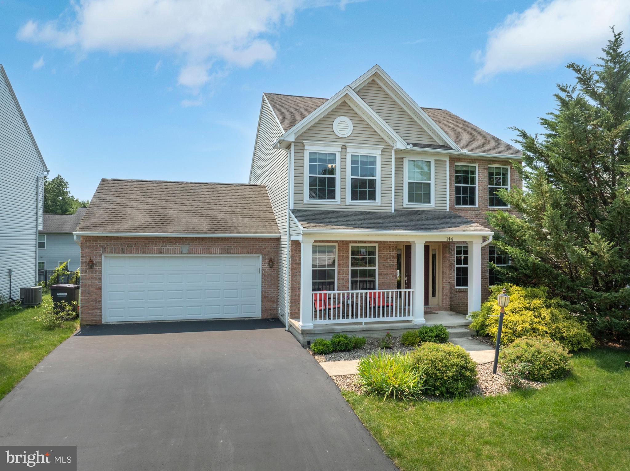 BRYNWOOD - Residential