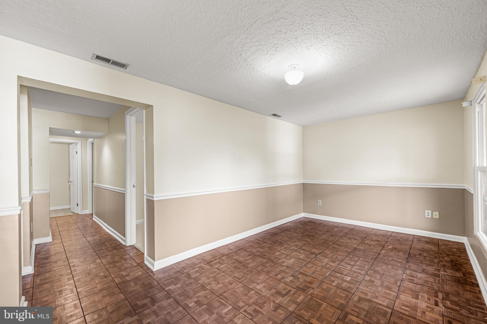 CLOVERFIELD MANOR - Residential