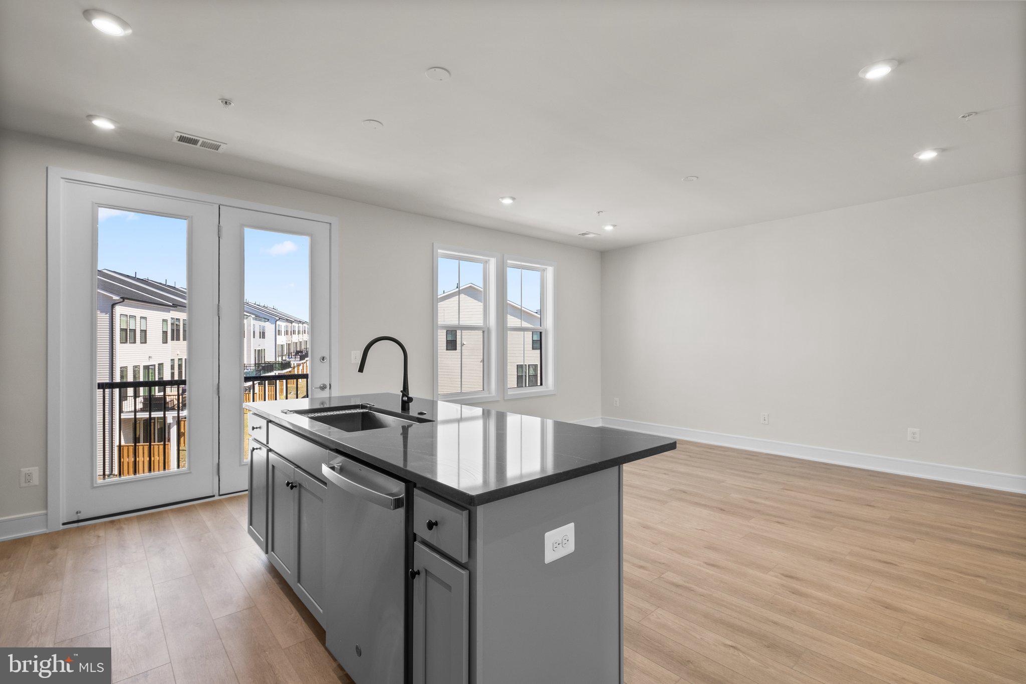 DEMOTT & SILVER - Residential