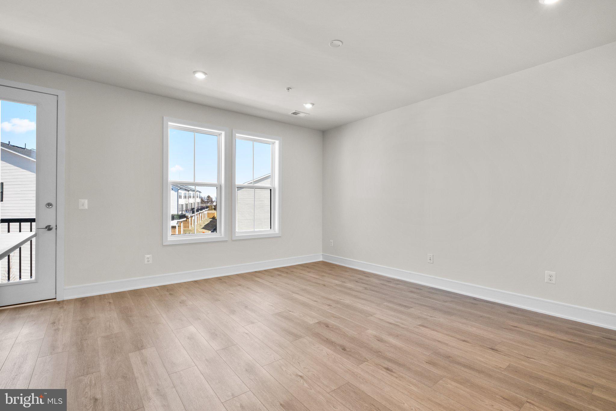 DEMOTT & SILVER - Residential