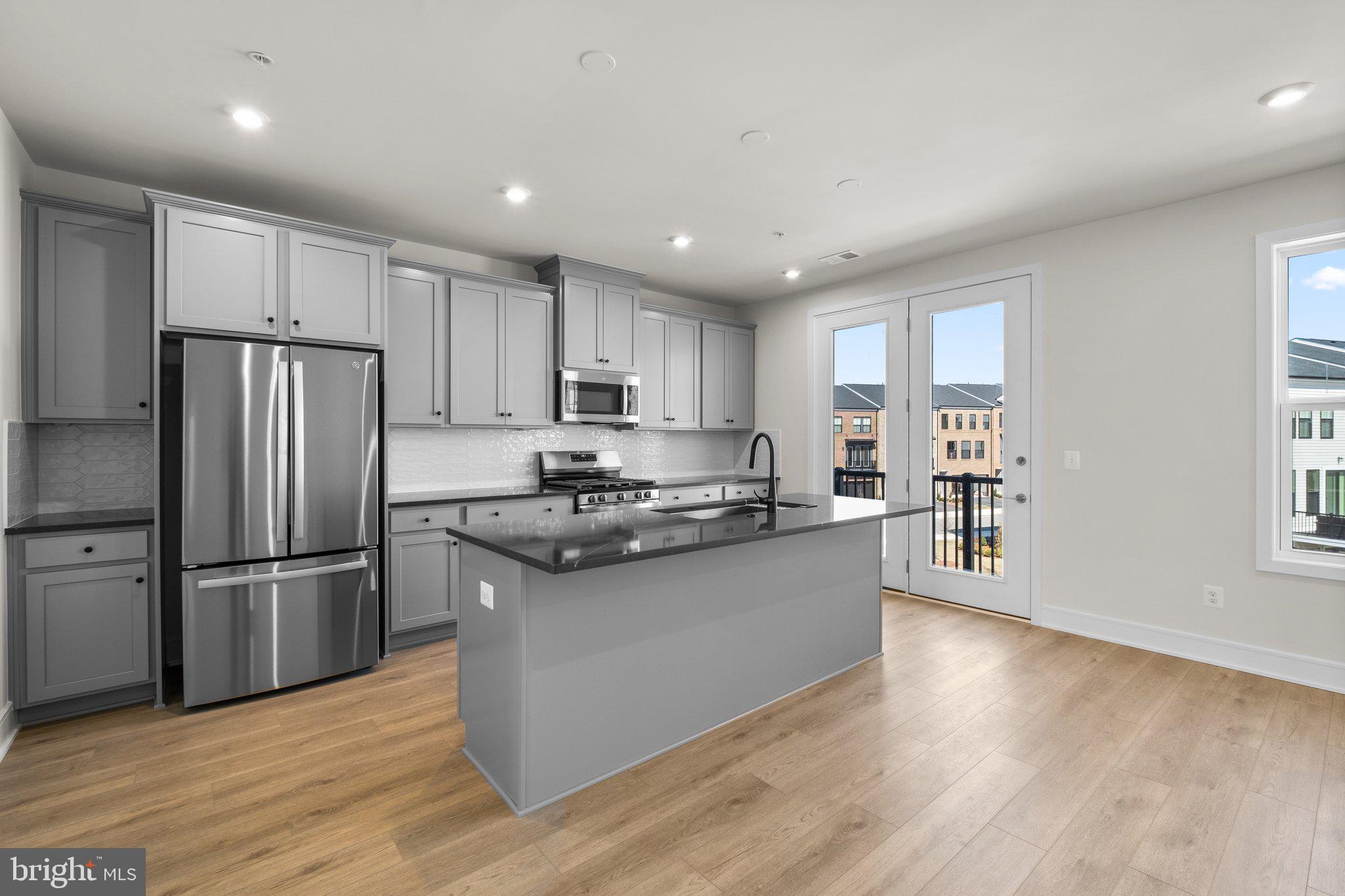DEMOTT & SILVER - Residential