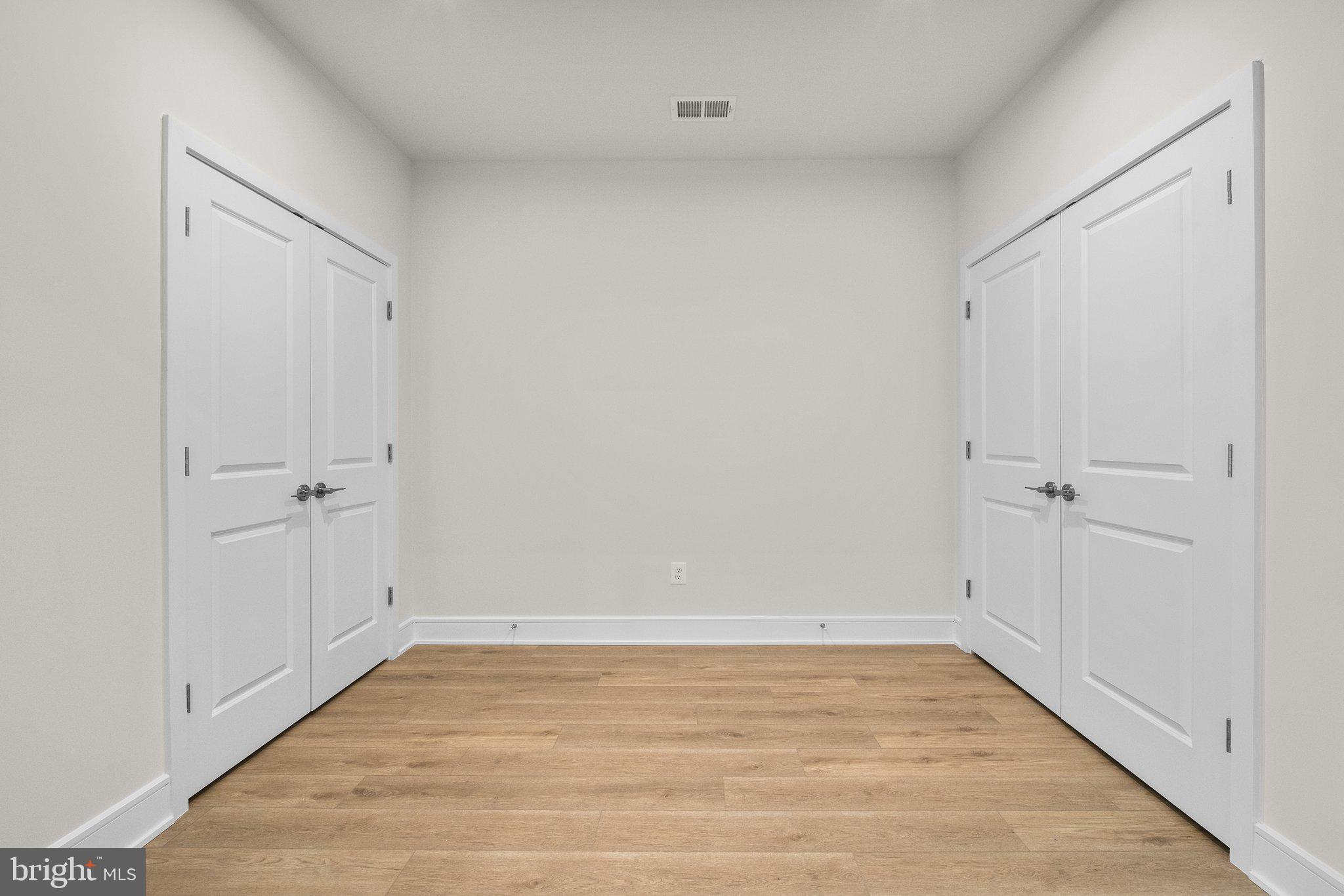 DEMOTT & SILVER - Residential