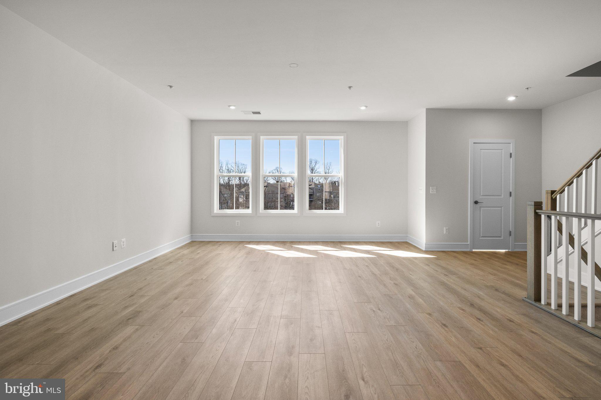 DEMOTT & SILVER - Residential