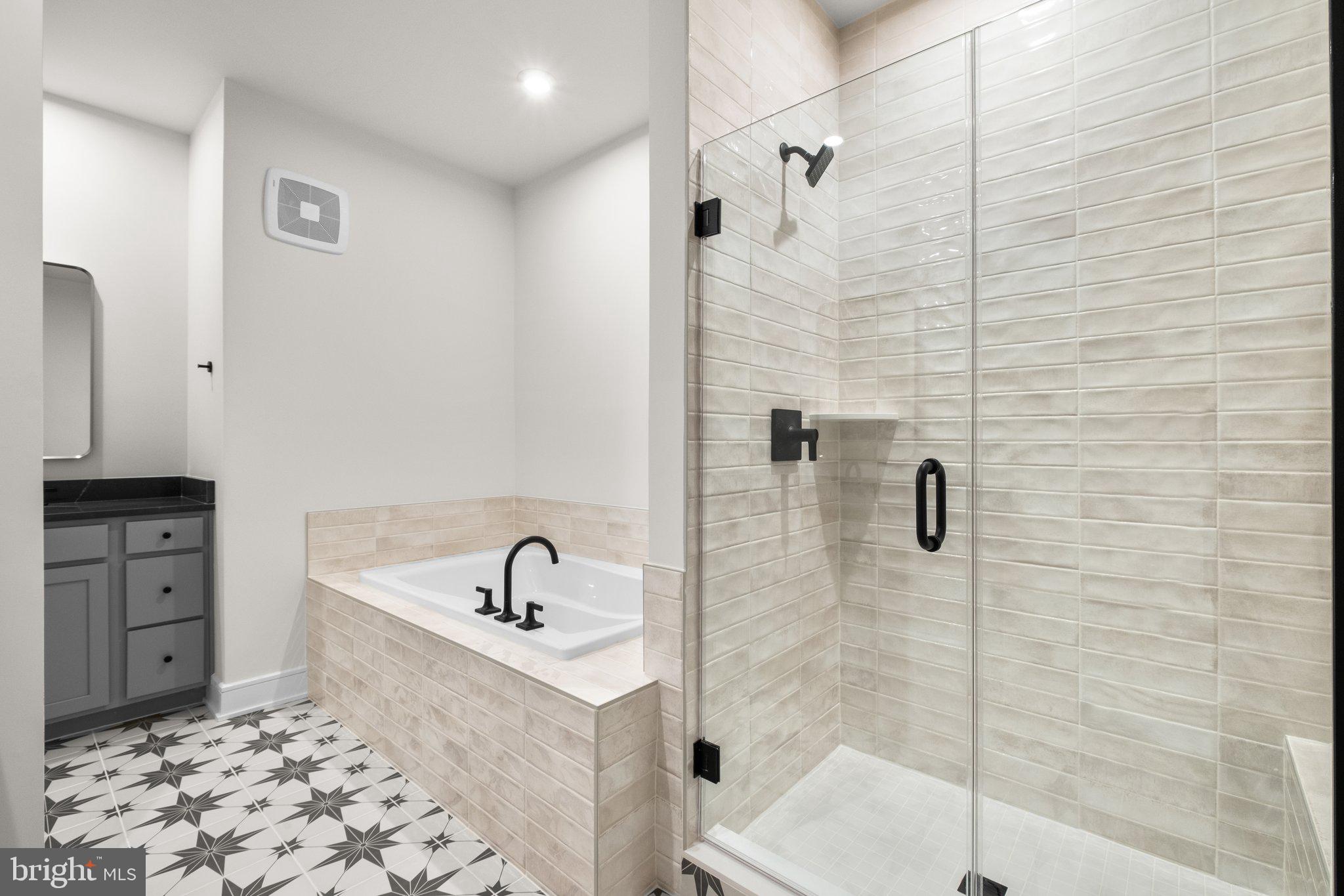 DEMOTT & SILVER - Residential