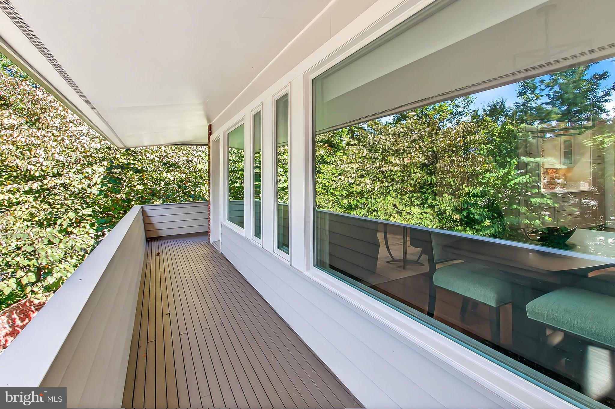 ARLINGTON RIDGE - Residential