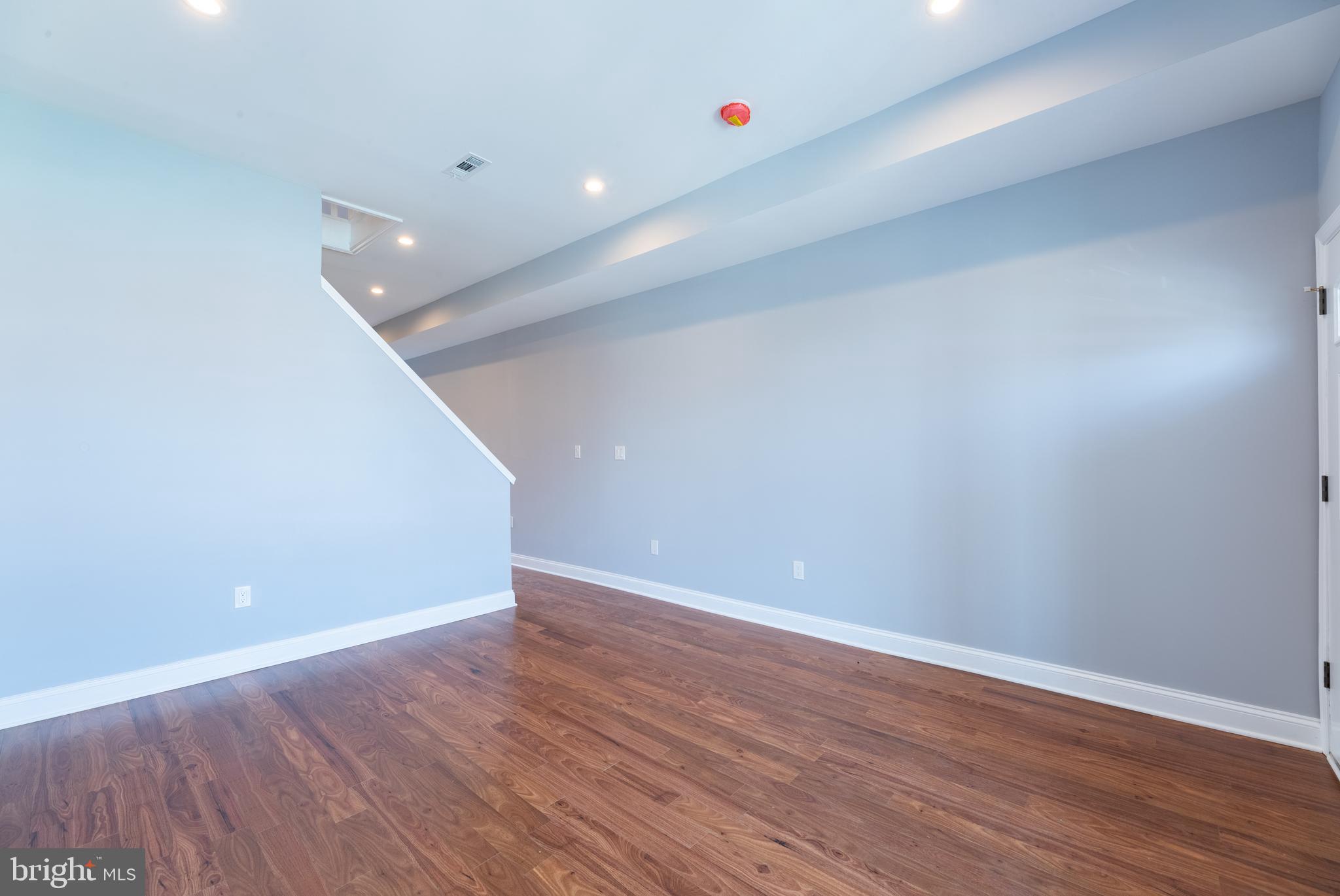 BROOKLYN - Residential