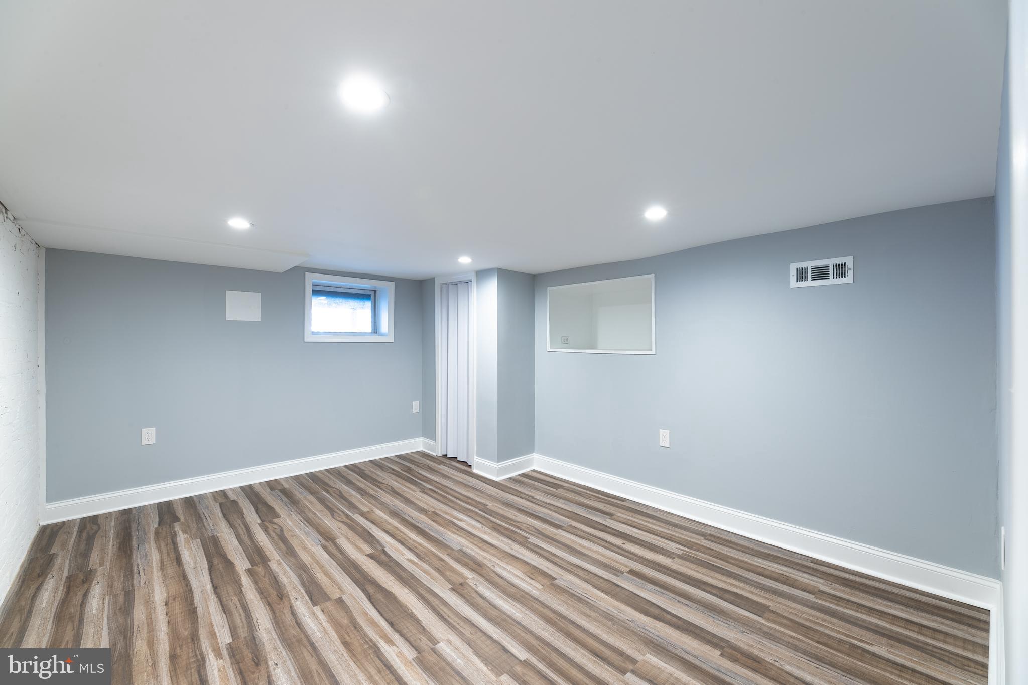 BROOKLYN - Residential