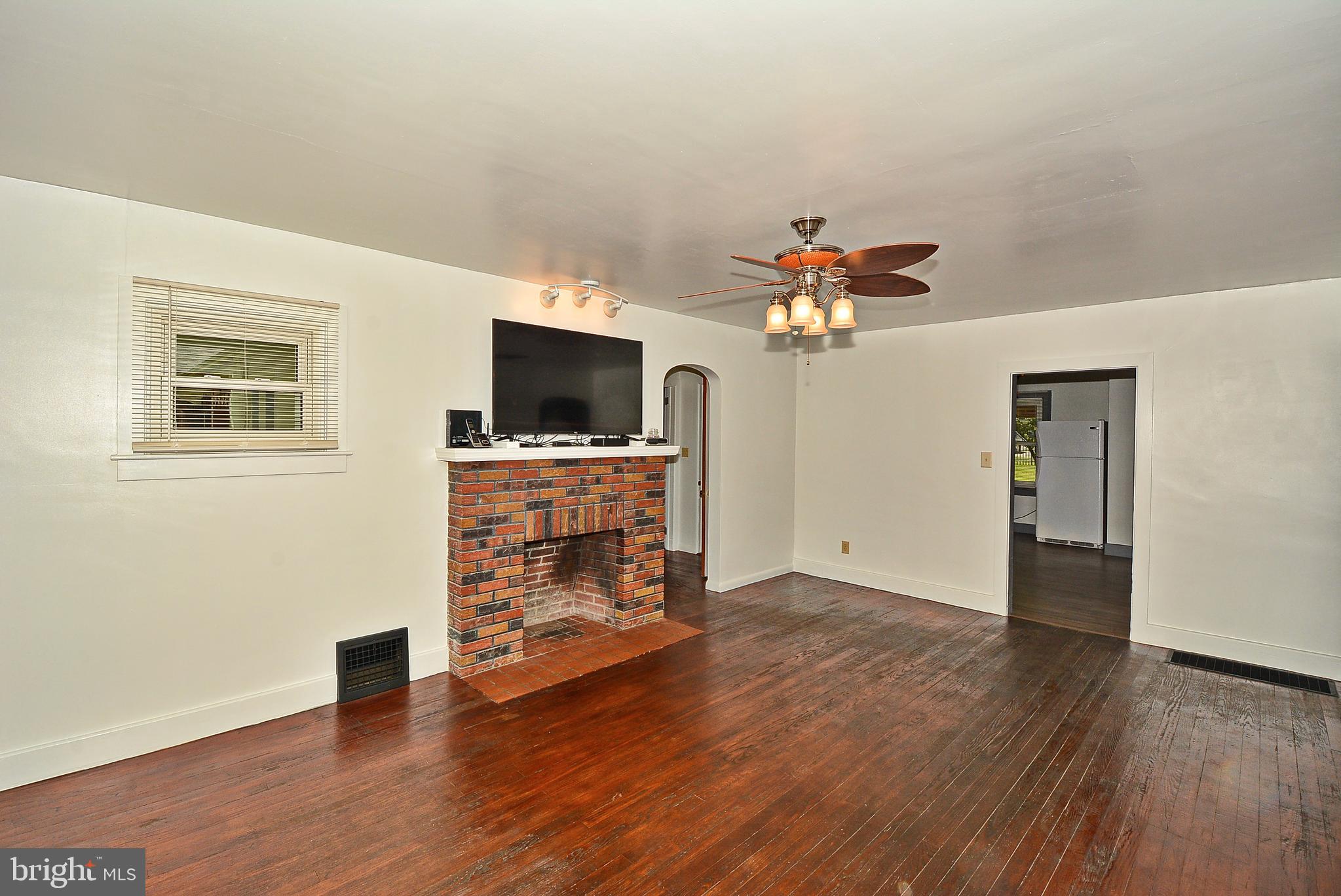 EAST WALNUT STREET - Residential