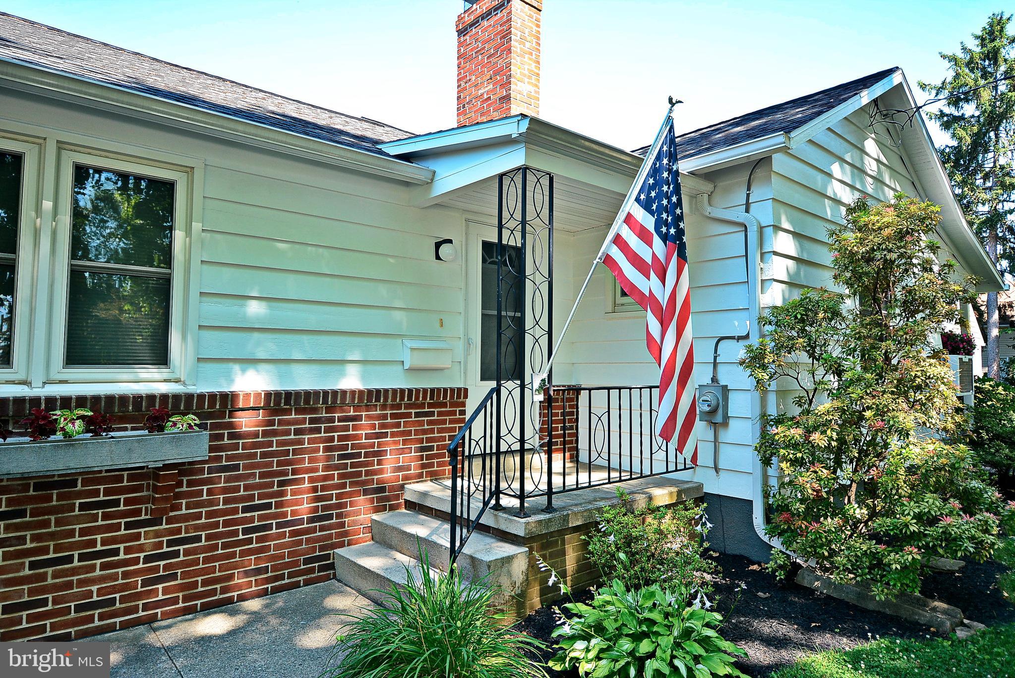 EAST WALNUT STREET - Residential
