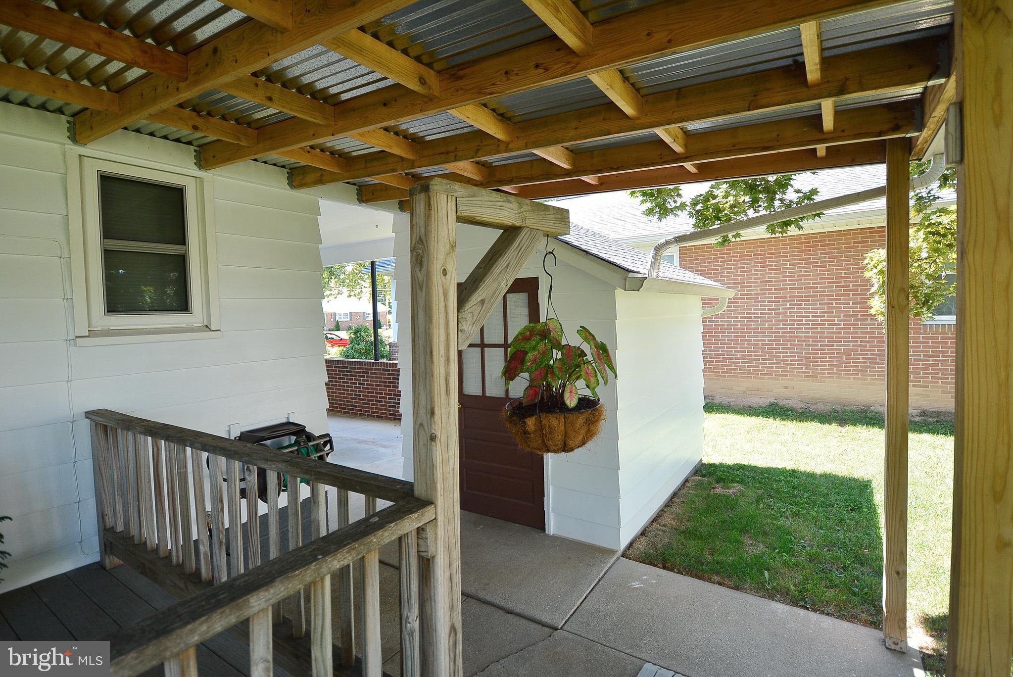 EAST WALNUT STREET - Residential