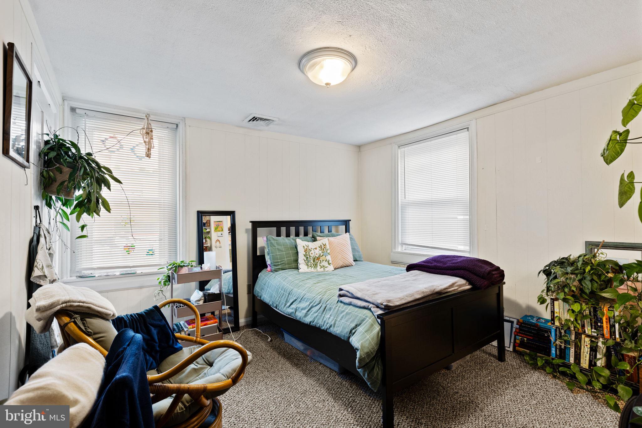 NORTHERN LIBERTIES - Commercial Sale