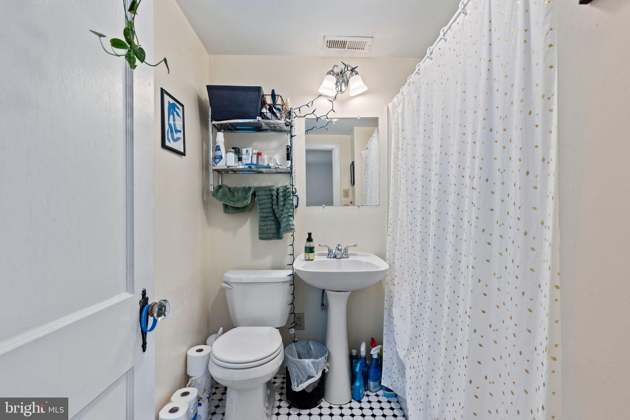 NORTHERN LIBERTIES - Commercial Sale