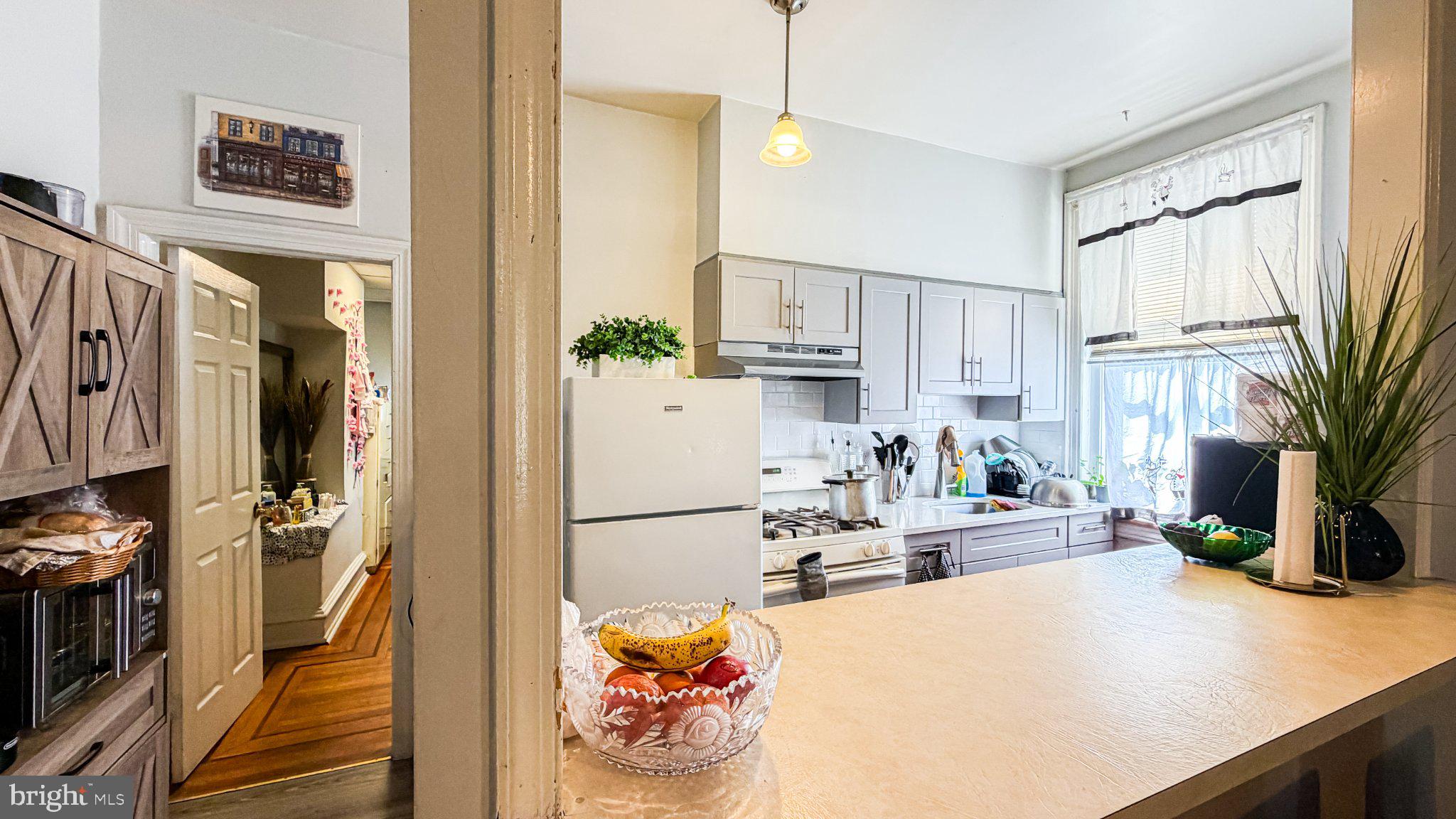 PHILADELPHIA (SOUTH) - Commercial Sale
