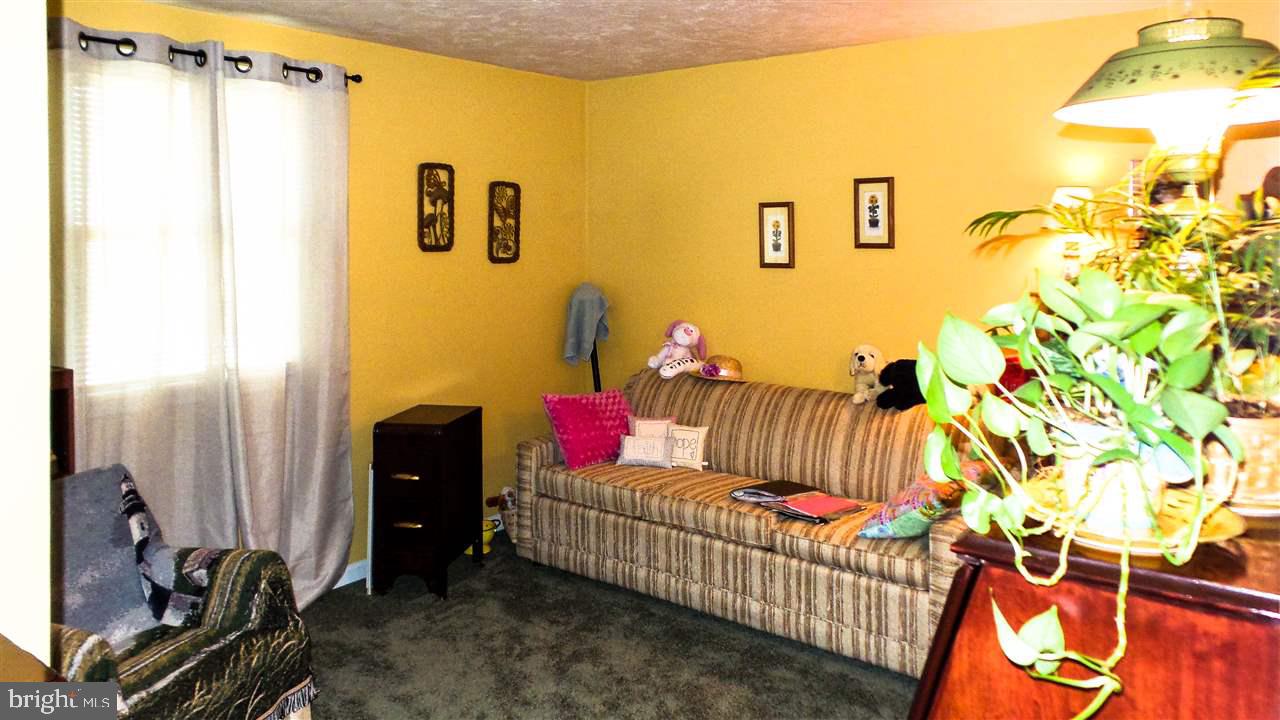 QUAIL HEIGHTS - Residential
