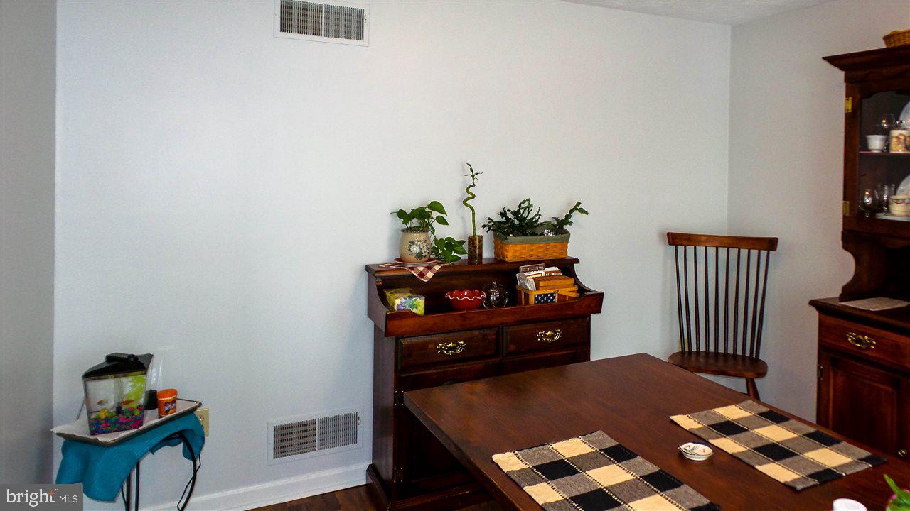 QUAIL HEIGHTS - Residential