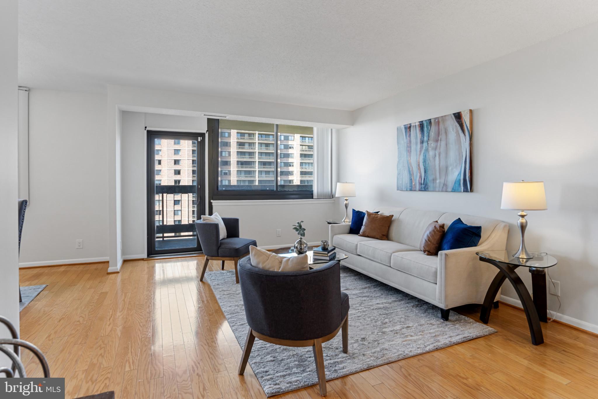 SKYLINE SQUARE CONDO - Residential