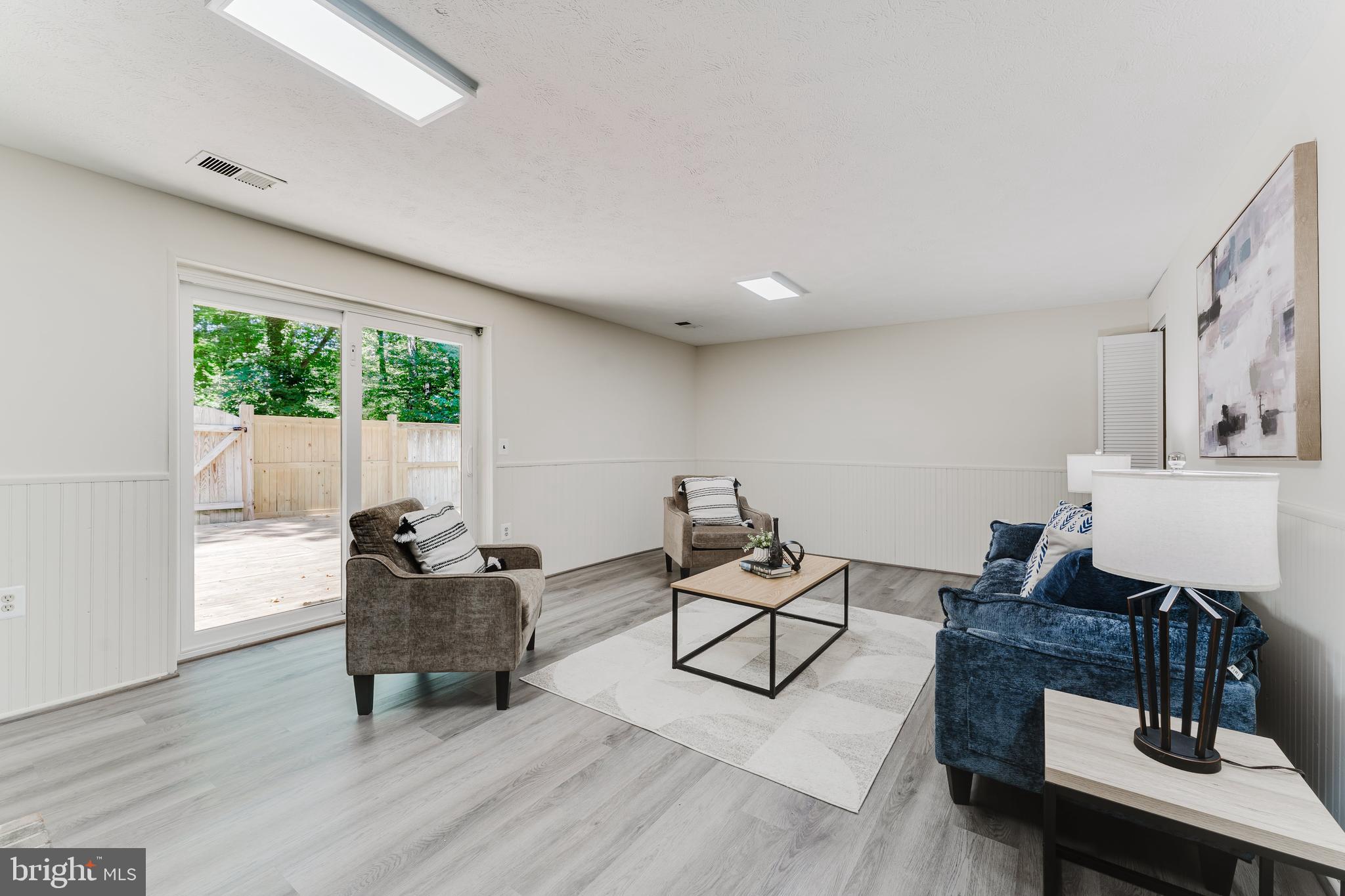 CARDINAL GLEN - Residential