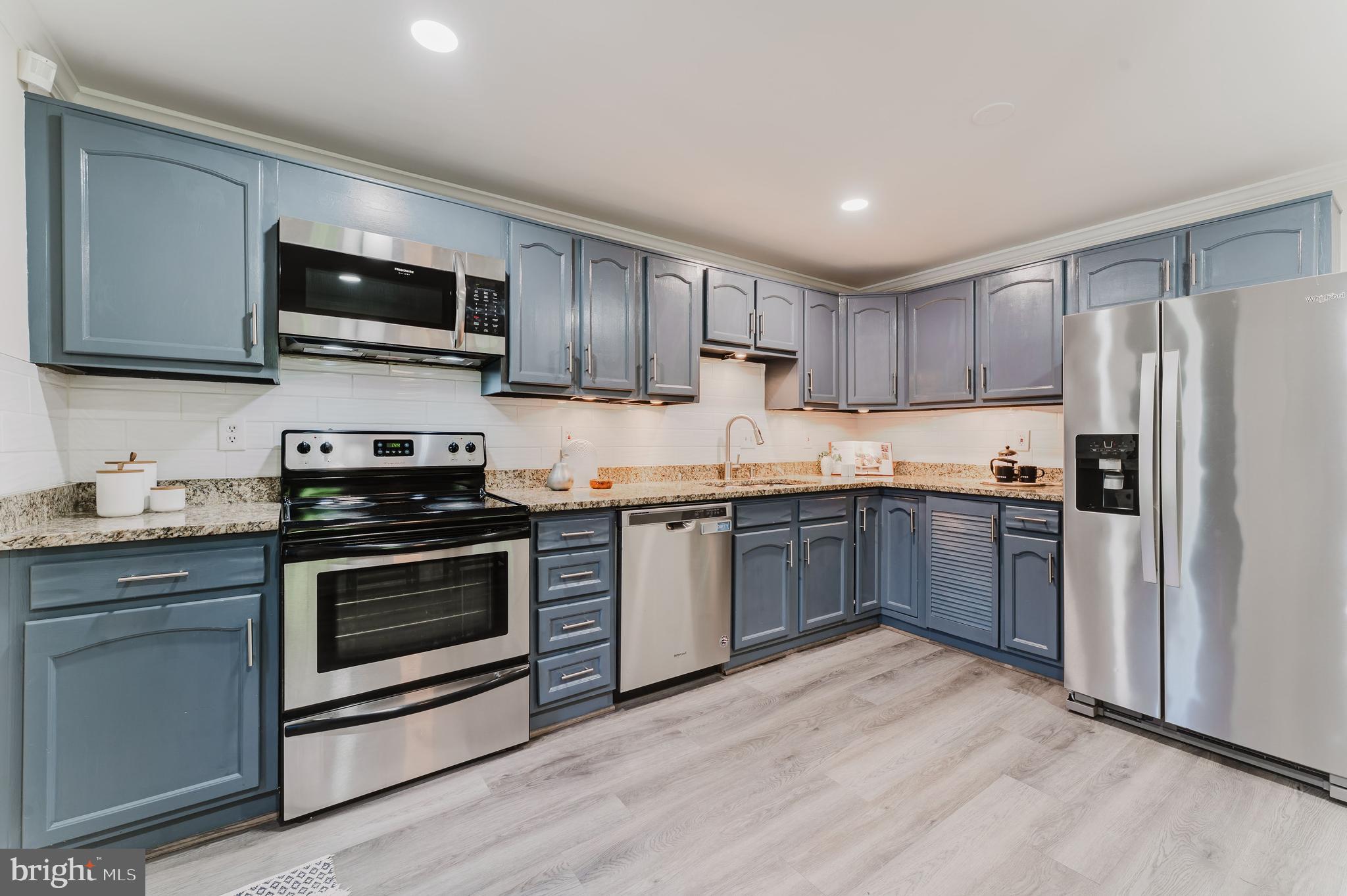 CARDINAL GLEN - Residential