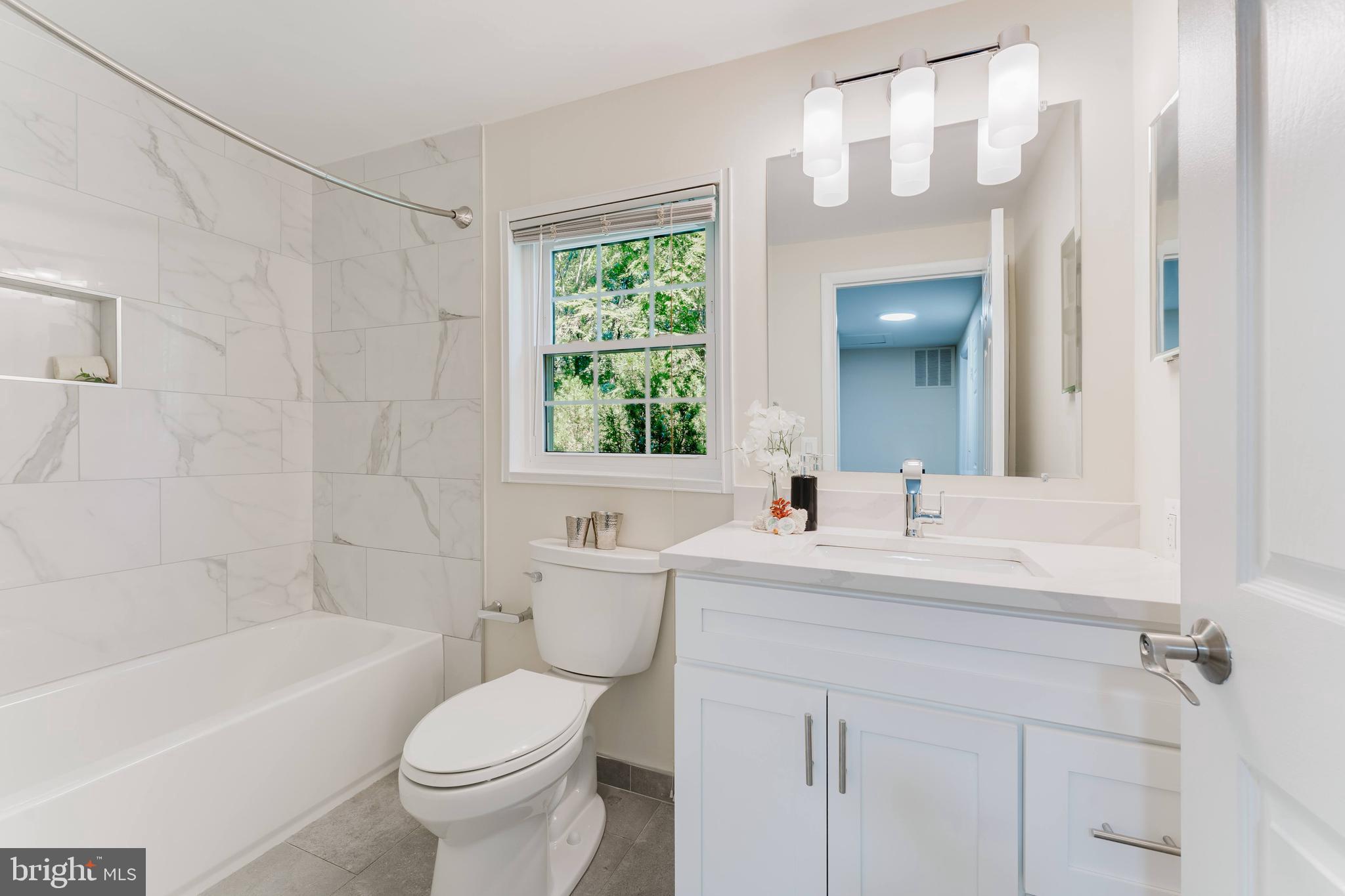 CARDINAL GLEN - Residential