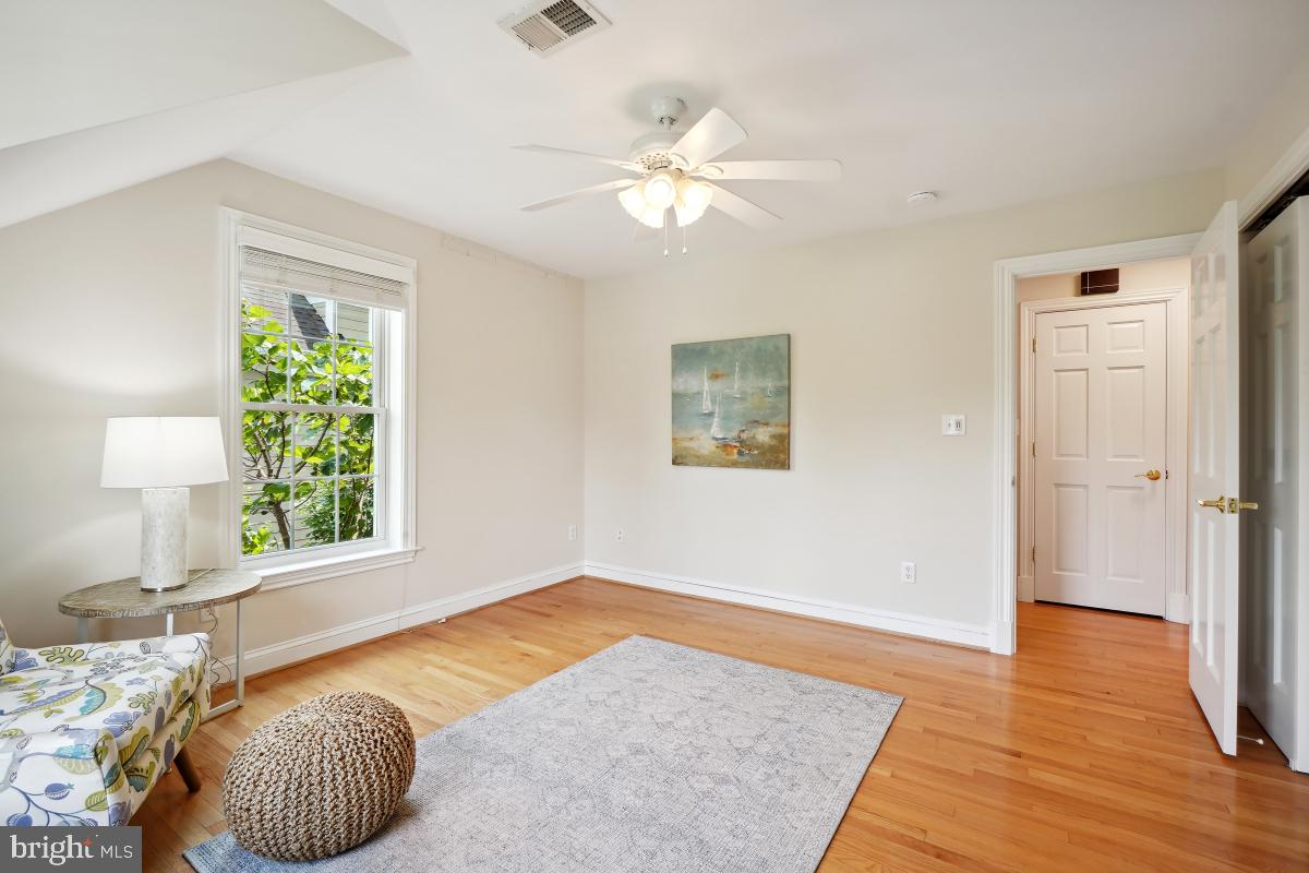 HILLMEAD - Residential