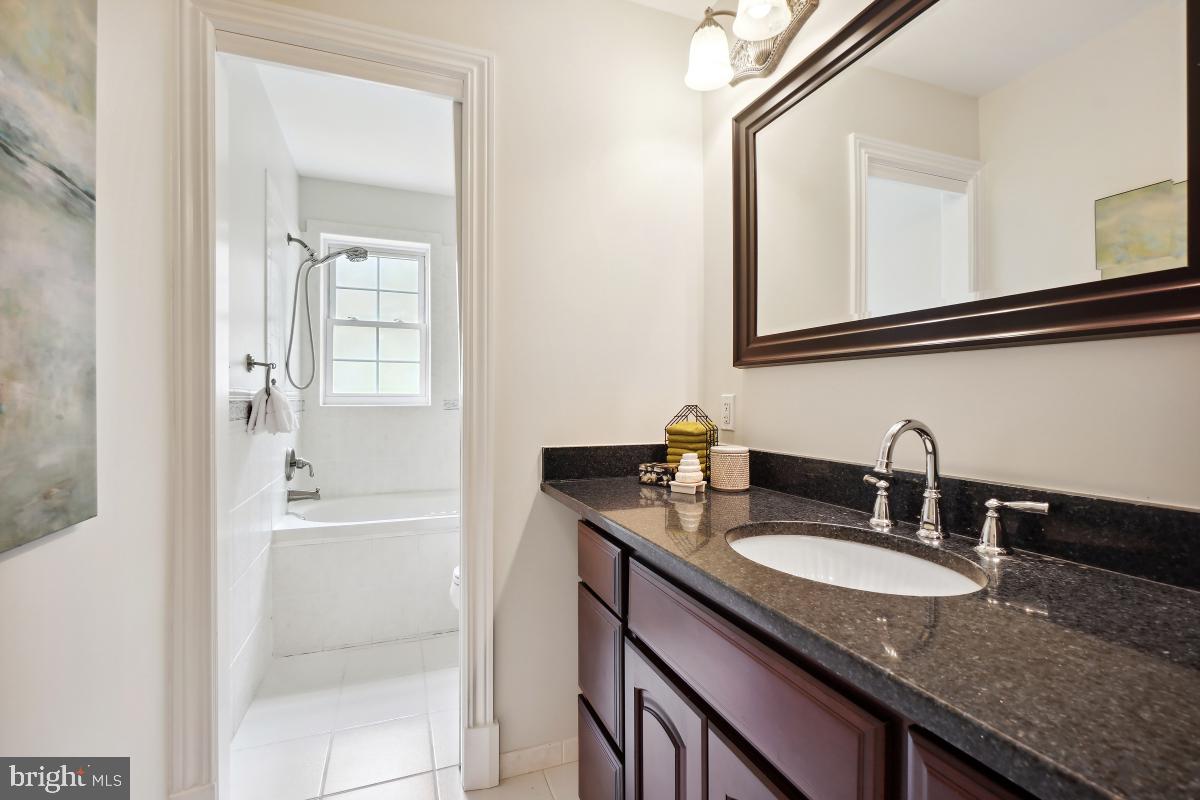 HILLMEAD - Residential