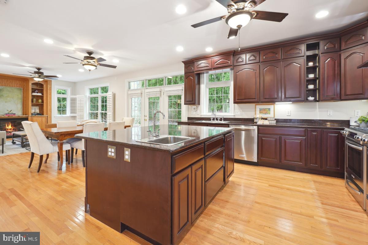 HILLMEAD - Residential