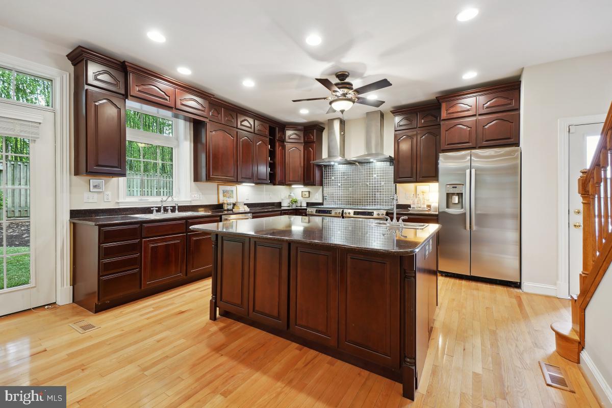 HILLMEAD - Residential