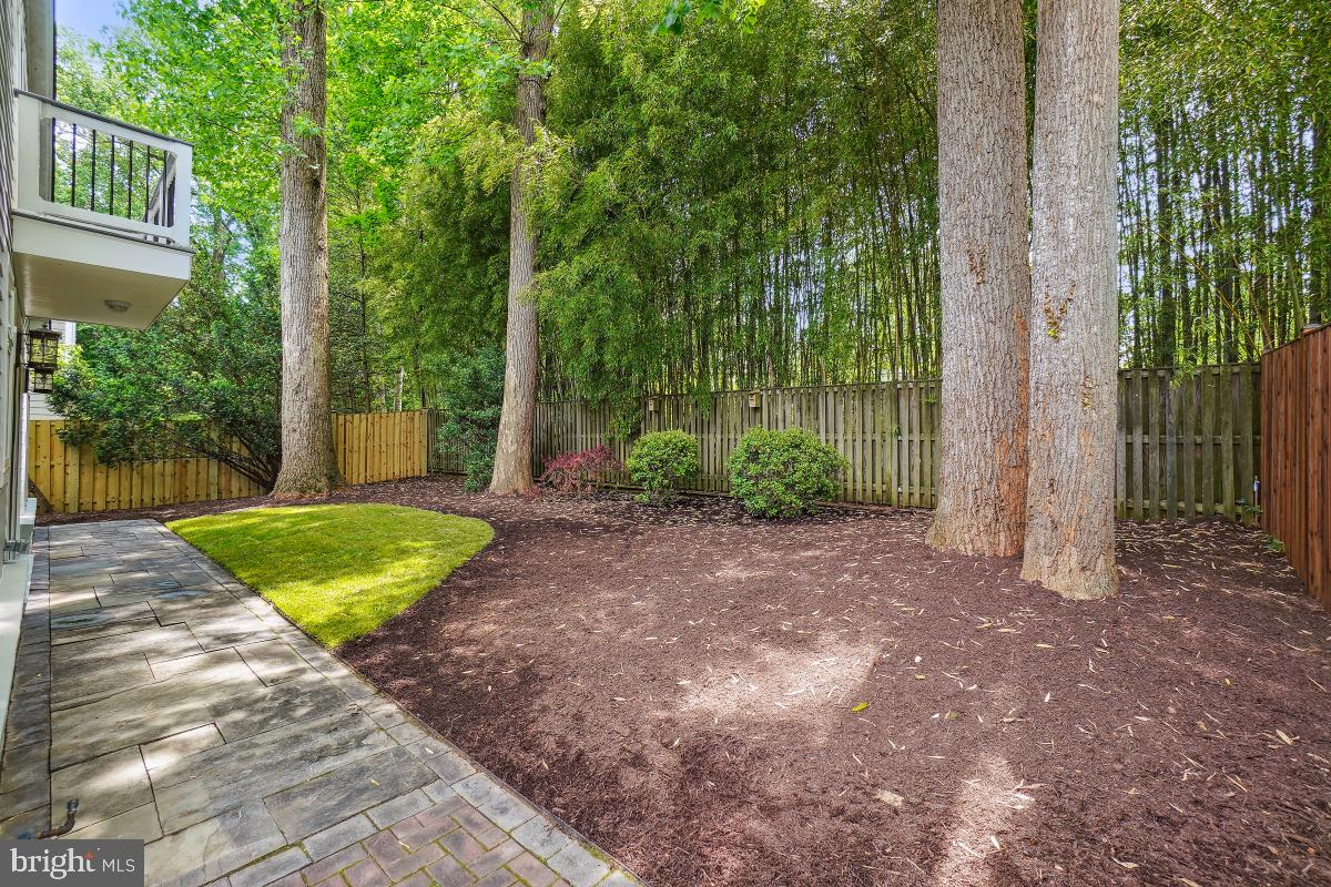 HILLMEAD - Residential