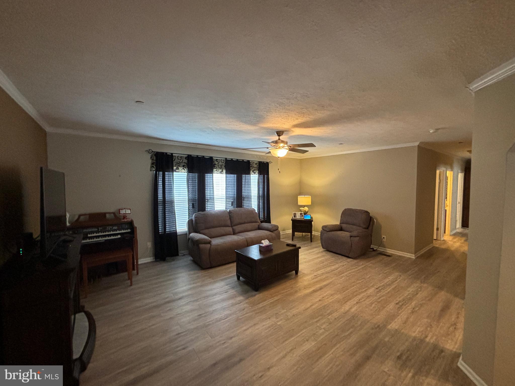 MIDDLE RIVER - Residential