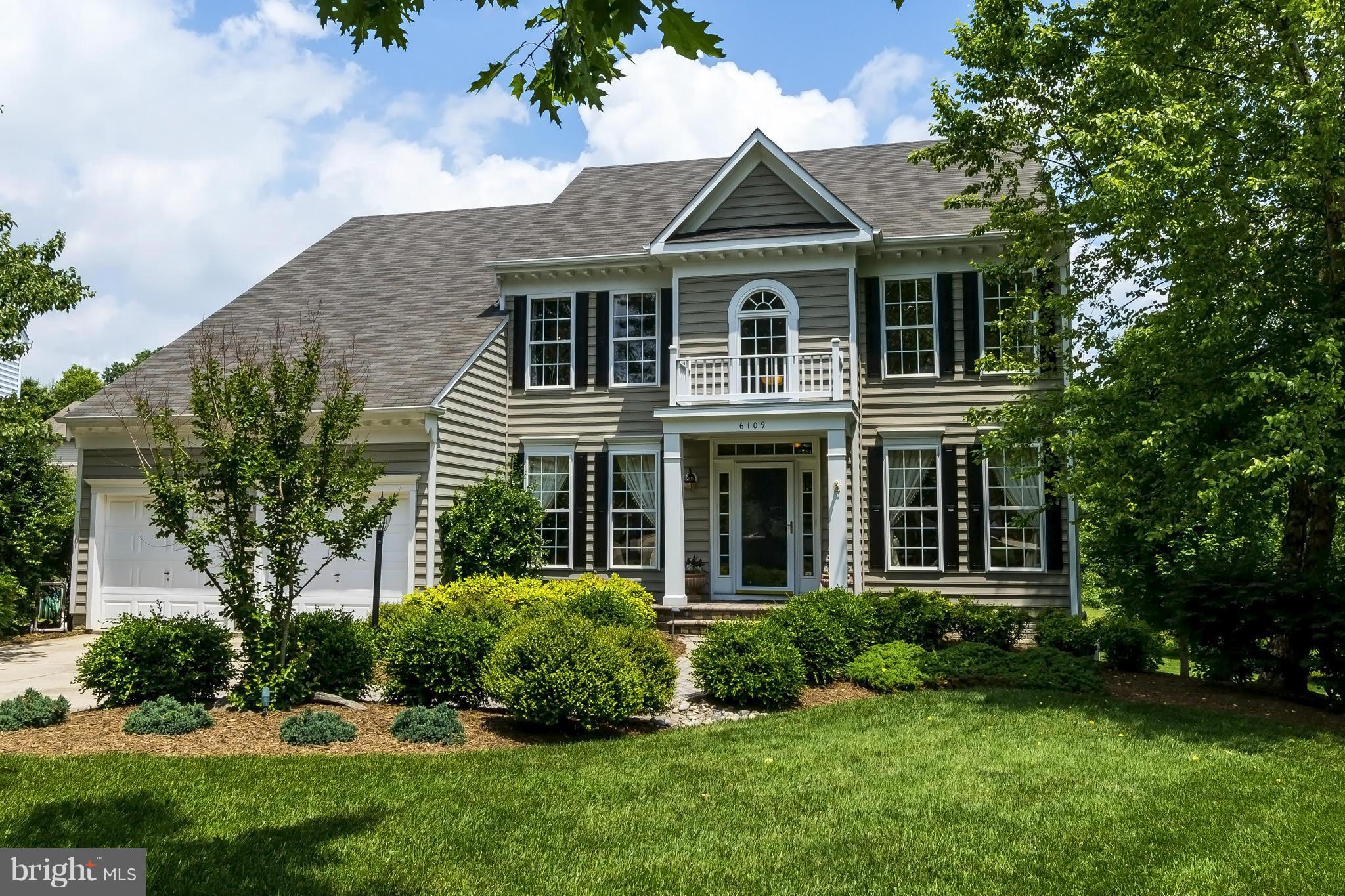 THE ONE YOU'VE BEEN WAITING FOR! ABSOLUTELY BEAUTIFUL! OPEN FLOOR PLAN-CUSTOMIZED UPDATED KITCHEN - GRANITE- HUGE PANTRY-DECORATOR TOUCHES THROUGHOUT-FIRST LEVEL OFFICE-LARGE DECK OVERLOOKING ONE OF THE LARGEST LOTS IN THE AREA-LARGE MASTER SUITE AND SUPER BATH -CALIFORNIA CLOSETS. UPPER LVL GUEST BEDROOM W'/PRIVATE BATH AND LL BONUS ROOM THAT CAN BE A GUEST ROOM.GREAT REC ROOM. FULL BATH IN LL.