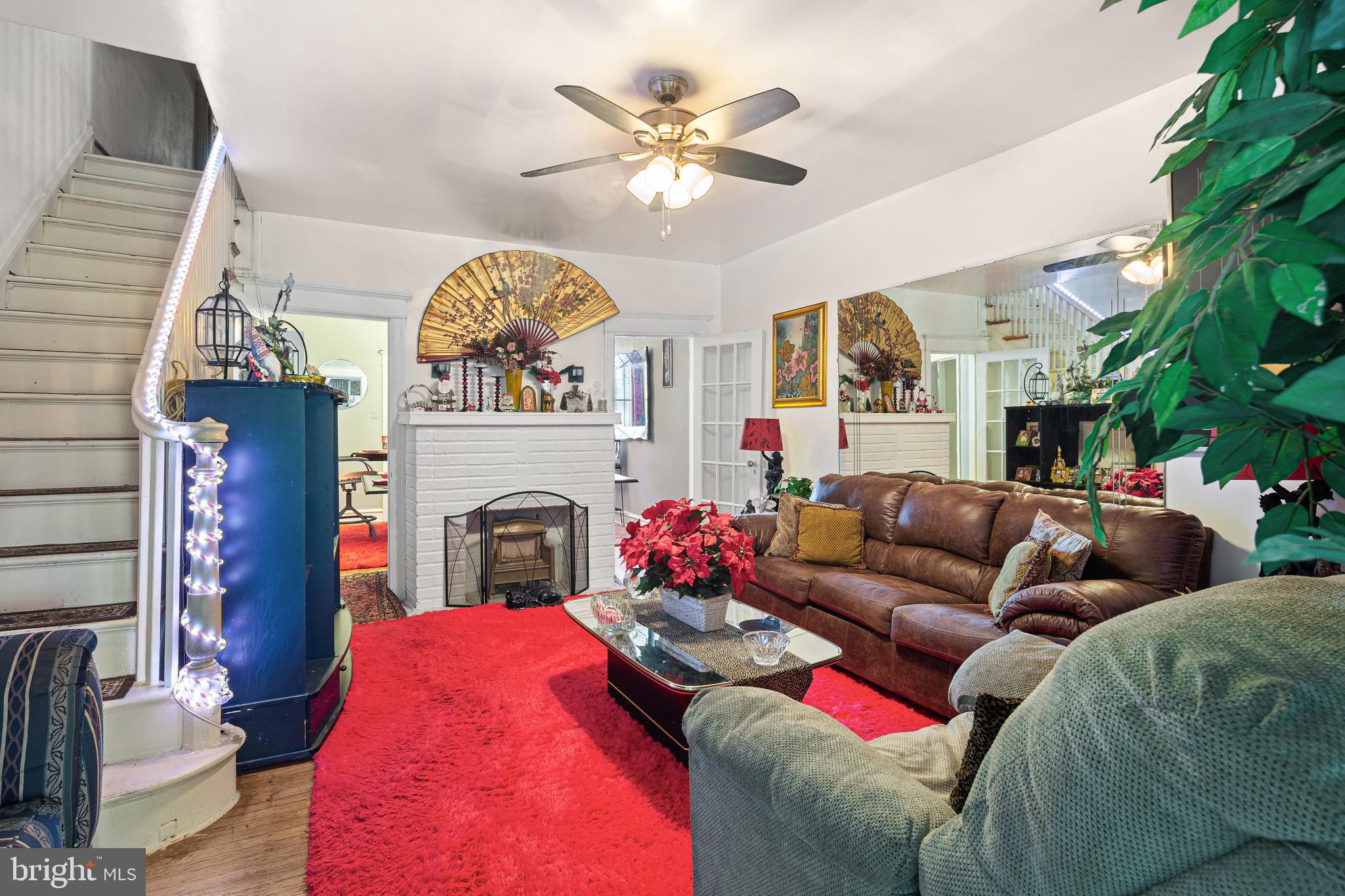 WEST OAK LANE - Residential