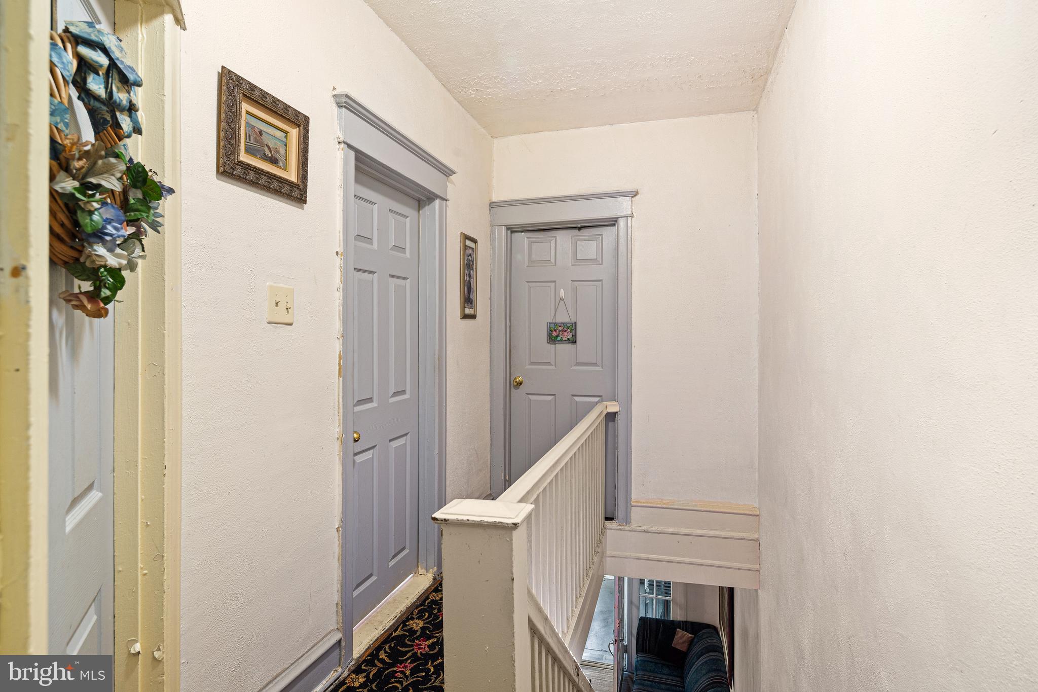 WEST OAK LANE - Residential