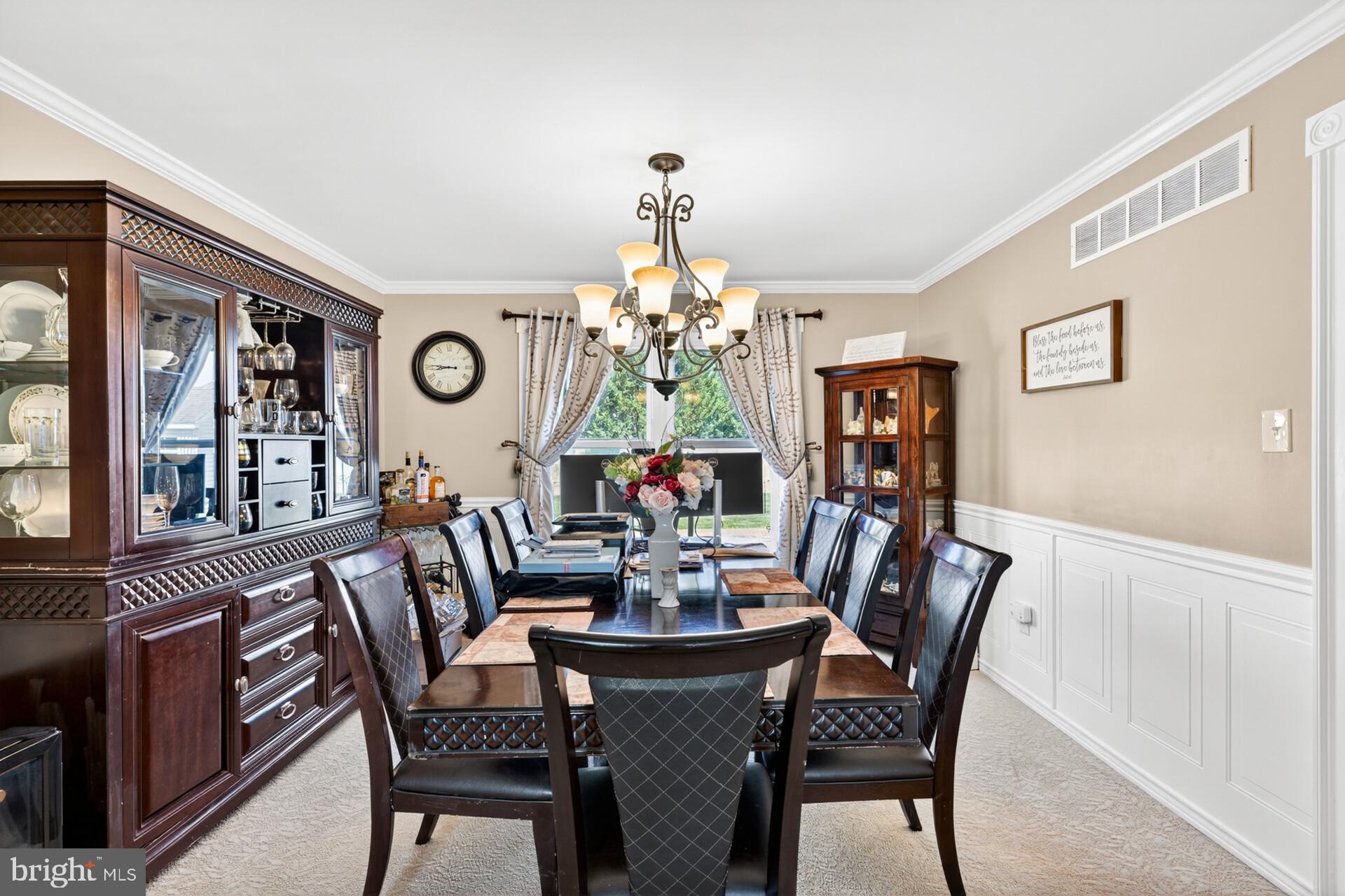 HUNTERS CROSSING - Residential