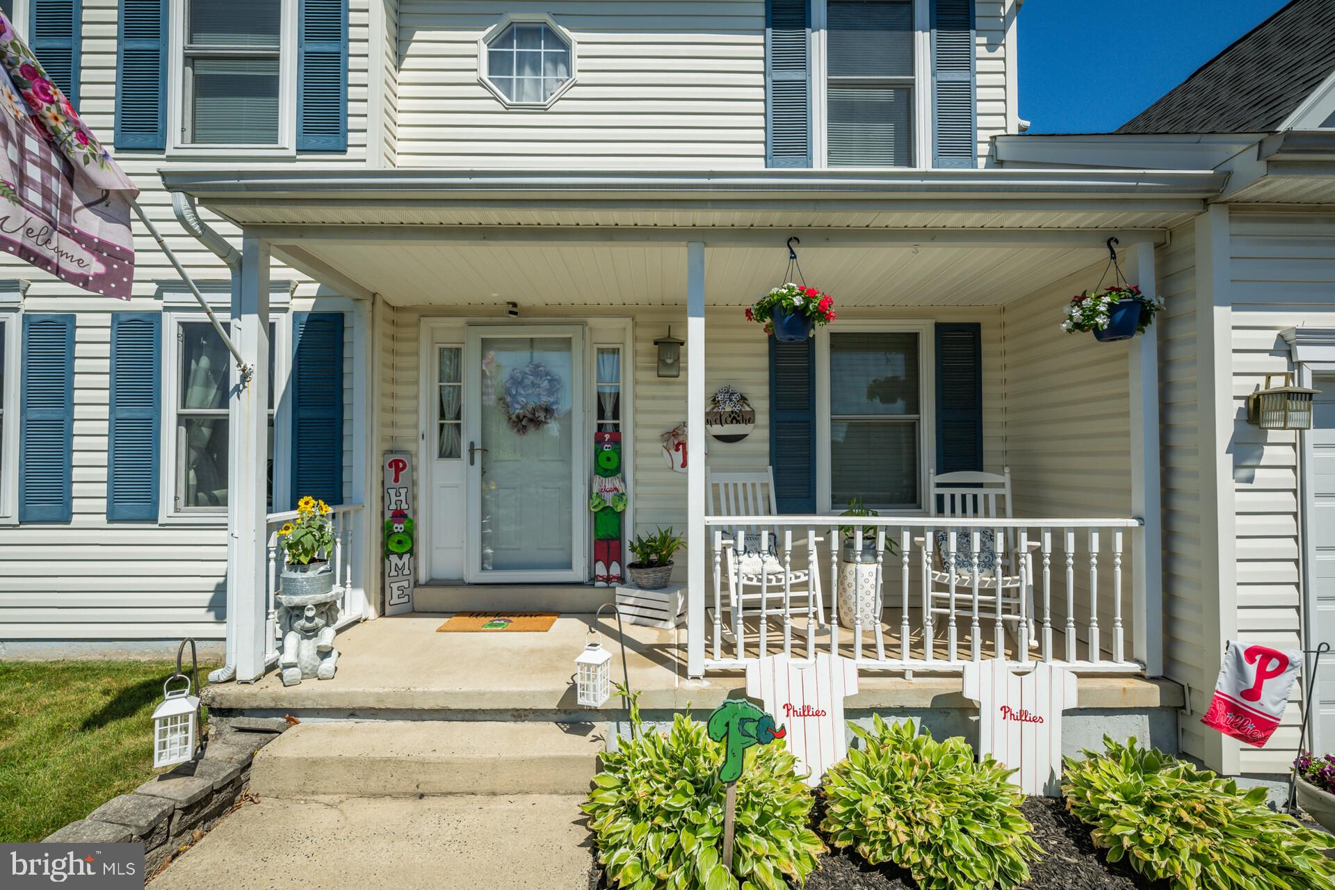 HUNTERS CROSSING - Residential