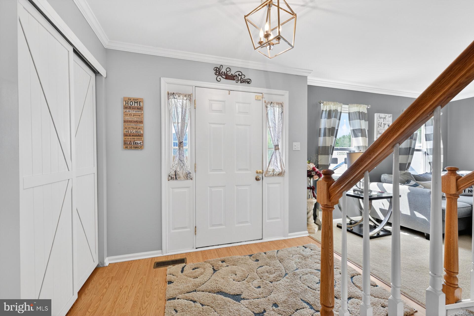 HUNTERS CROSSING - Residential