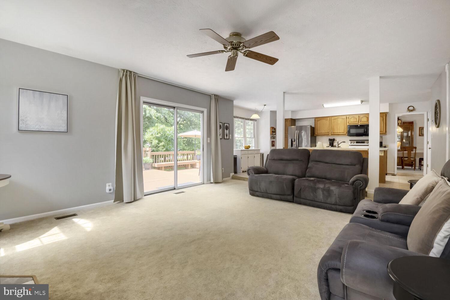 WOODLAND RUN - Residential
