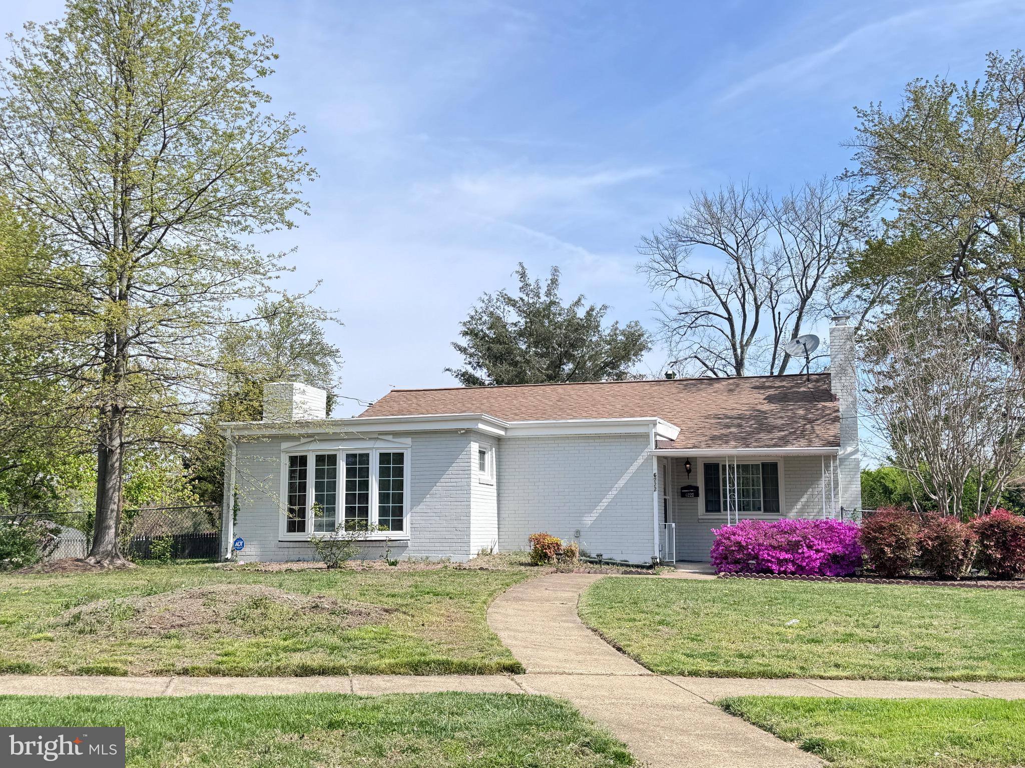 Get ready to fall in love with this delightful corner lot gem nested in the  Parklawn neighborhood! With its 2022 updates, this single-family beauty features 3 cozy bedrooms, 1.5 stylish baths, and all-new flooring that adds a fresh, modern feel.
Love a good fireplace moment? This home doubles down with TWO inviting living rooms, each complete with its own electric  fireplace—perfect for snuggling up during chilly winter nights.
When the sun is shining, the fun continues outdoors! You’ll adore the spacious, fully fenced backyard—ideal for kids, dogs, and weekend BBQs. Whether you’re playing fetch or just soaking in some rays, this yard is made for memory-making.
Added perks? Trash pickup and monthly lawn care are included in the rent—less to worry about, more time to enjoy your space! And of course—location, location, location! You’re less than 10 minutes from tons of shopping centers, beautiful parks, and easy access to major highways.
This home has everything you need and more. All that’s missing is you!