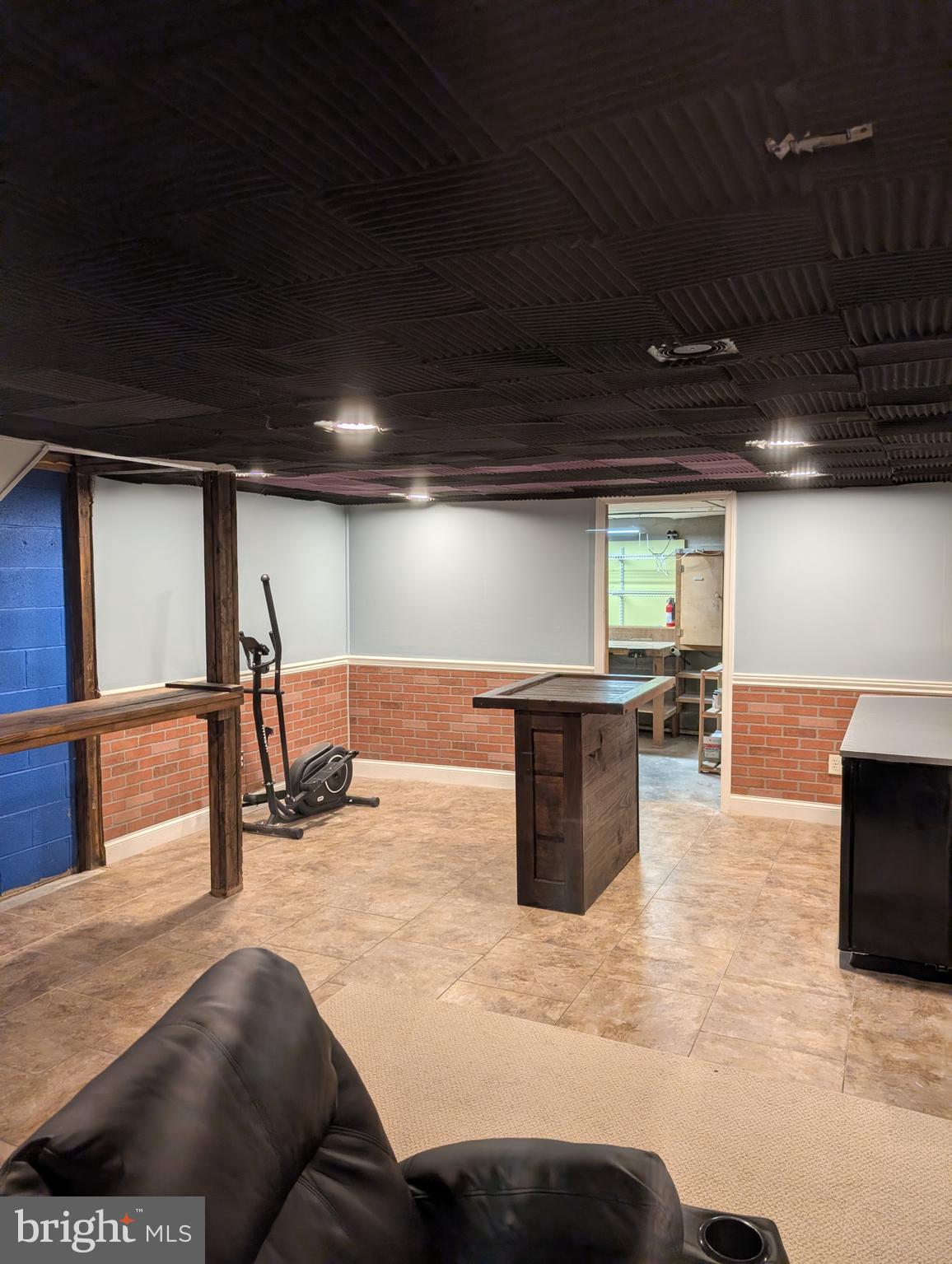 PICKERING POINTE - Residential