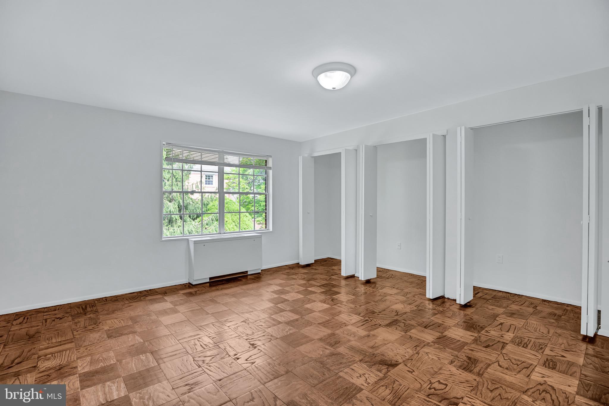 KENWOOD PLACE - Residential