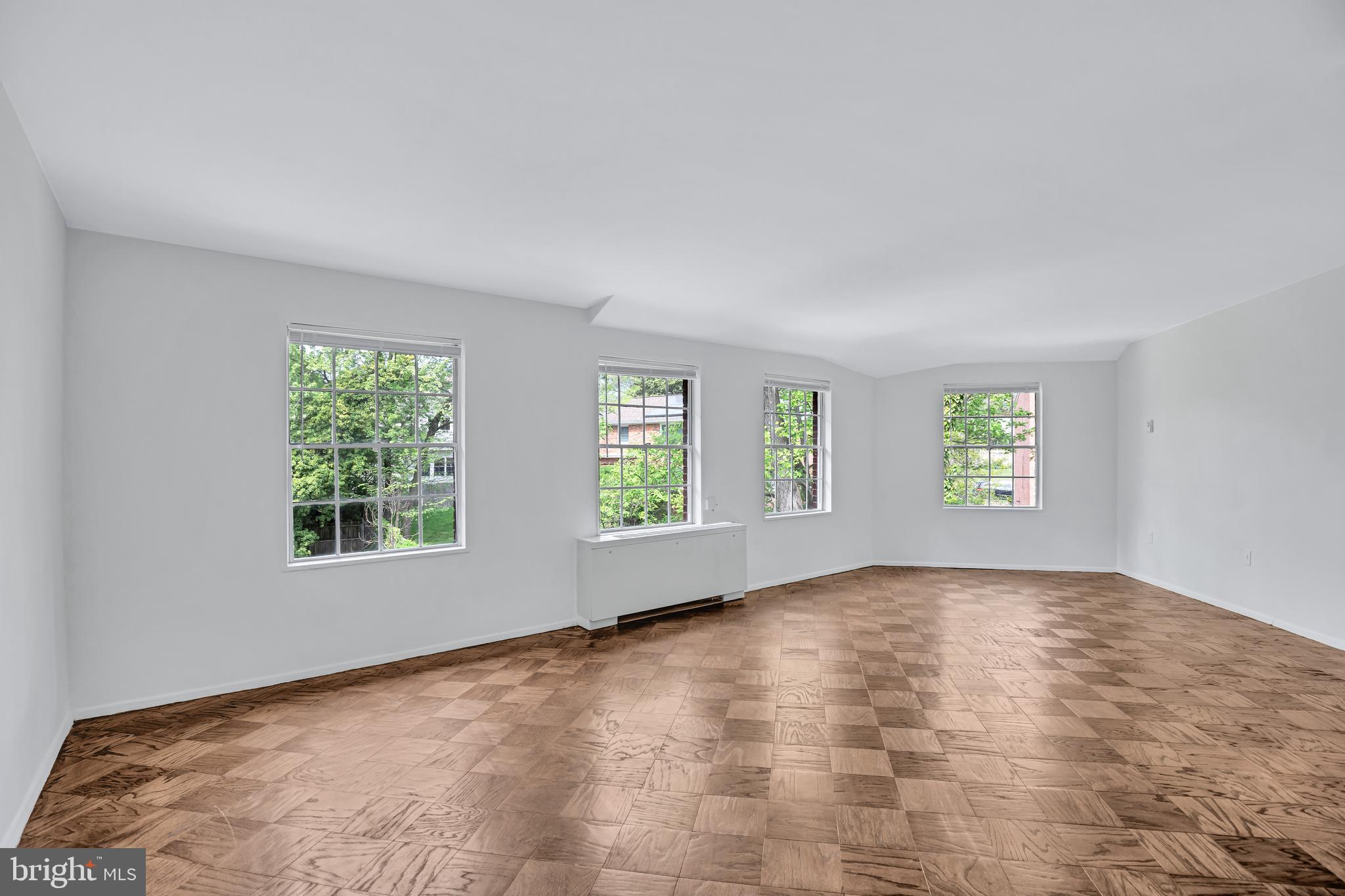 KENWOOD PLACE - Residential