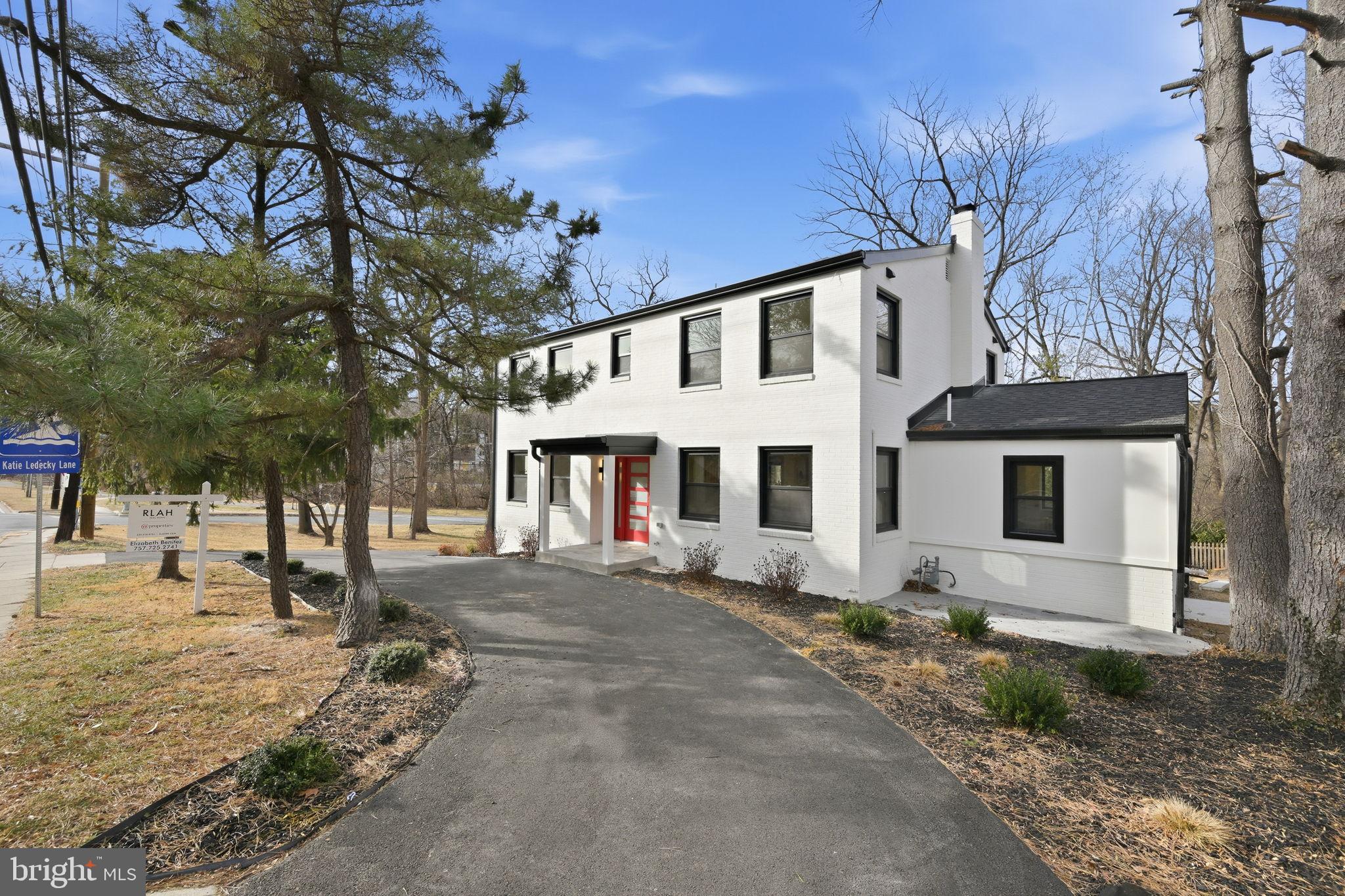 LOCUST HILL ESTATES - Residential