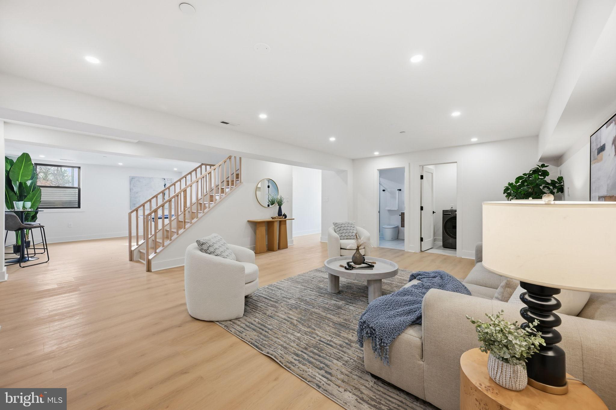 LOCUST HILL ESTATES - Residential