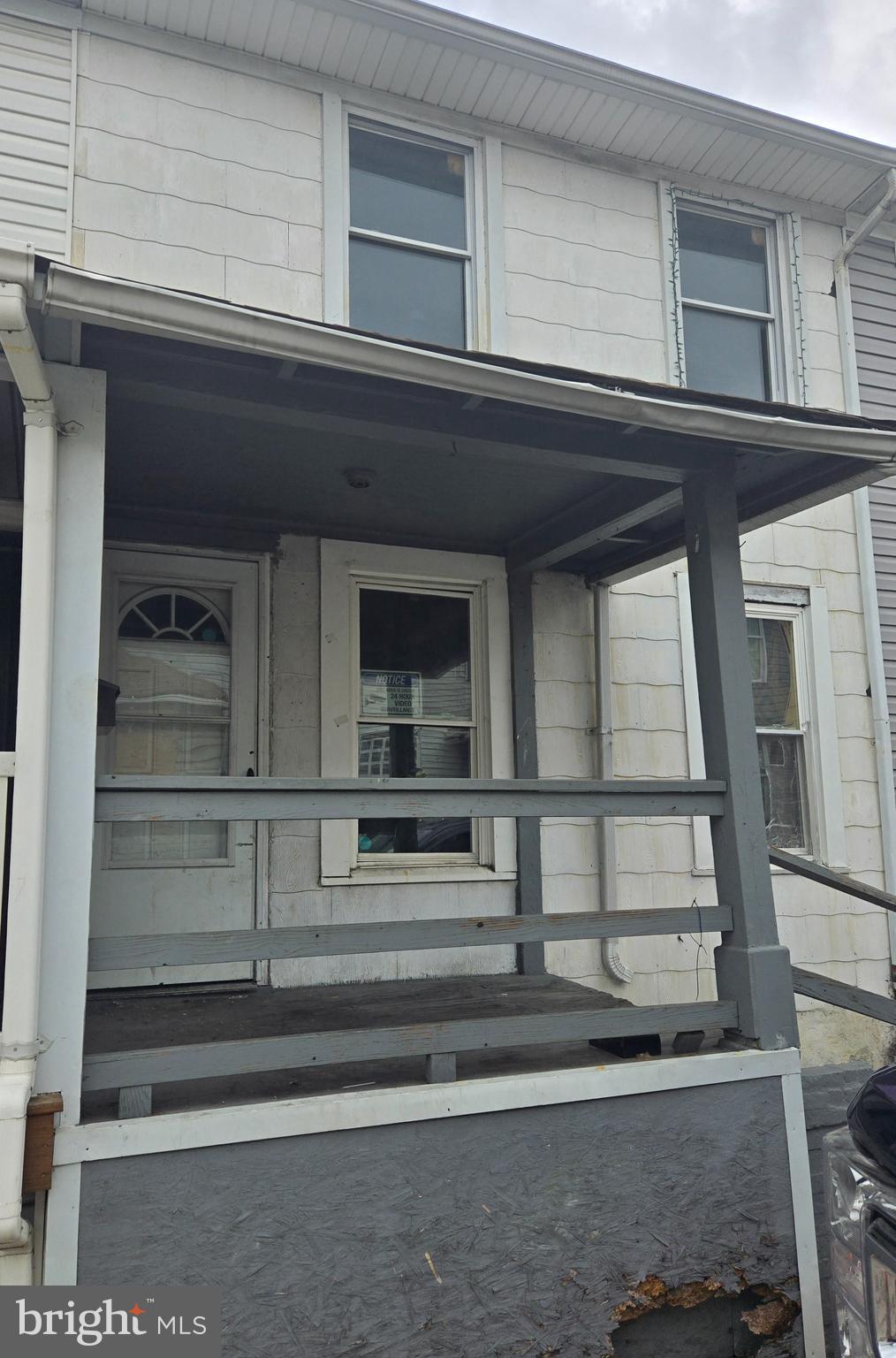 Investor Alert!
Seller purchased with plans to rehab, but circumstances changed—their loss is your gain.
✔️ Permit in hand
✔️ Rehab already started
✔️ Spacious rooms throughout

No ground rent!