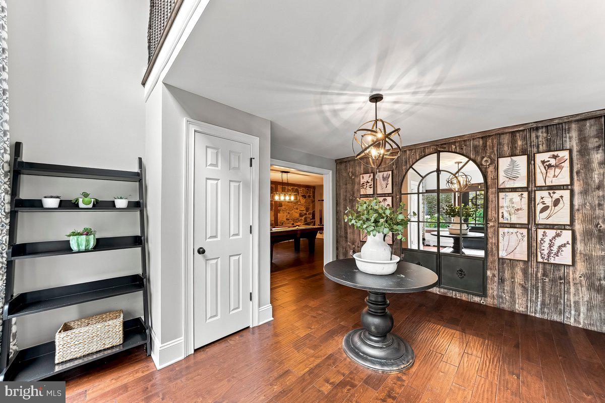 NORTH HILL - Residential