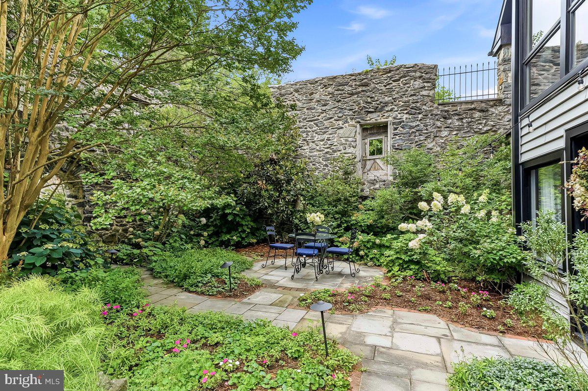 NORTH HILL - Residential